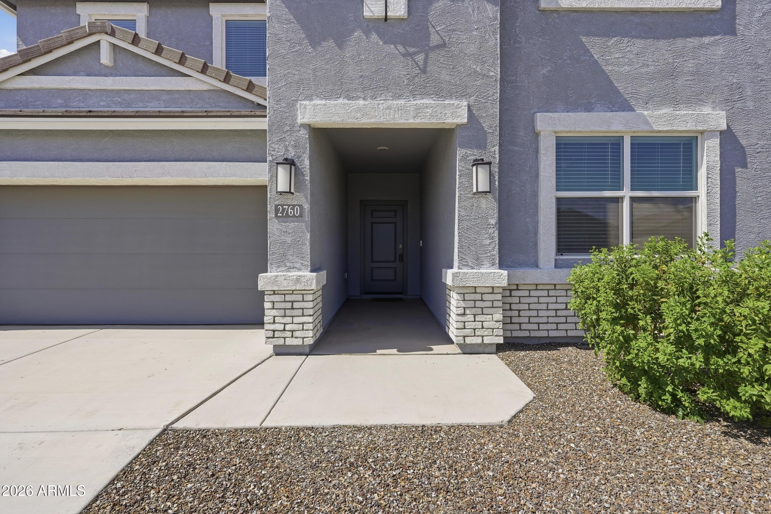 2760 W STRADLING Avenue