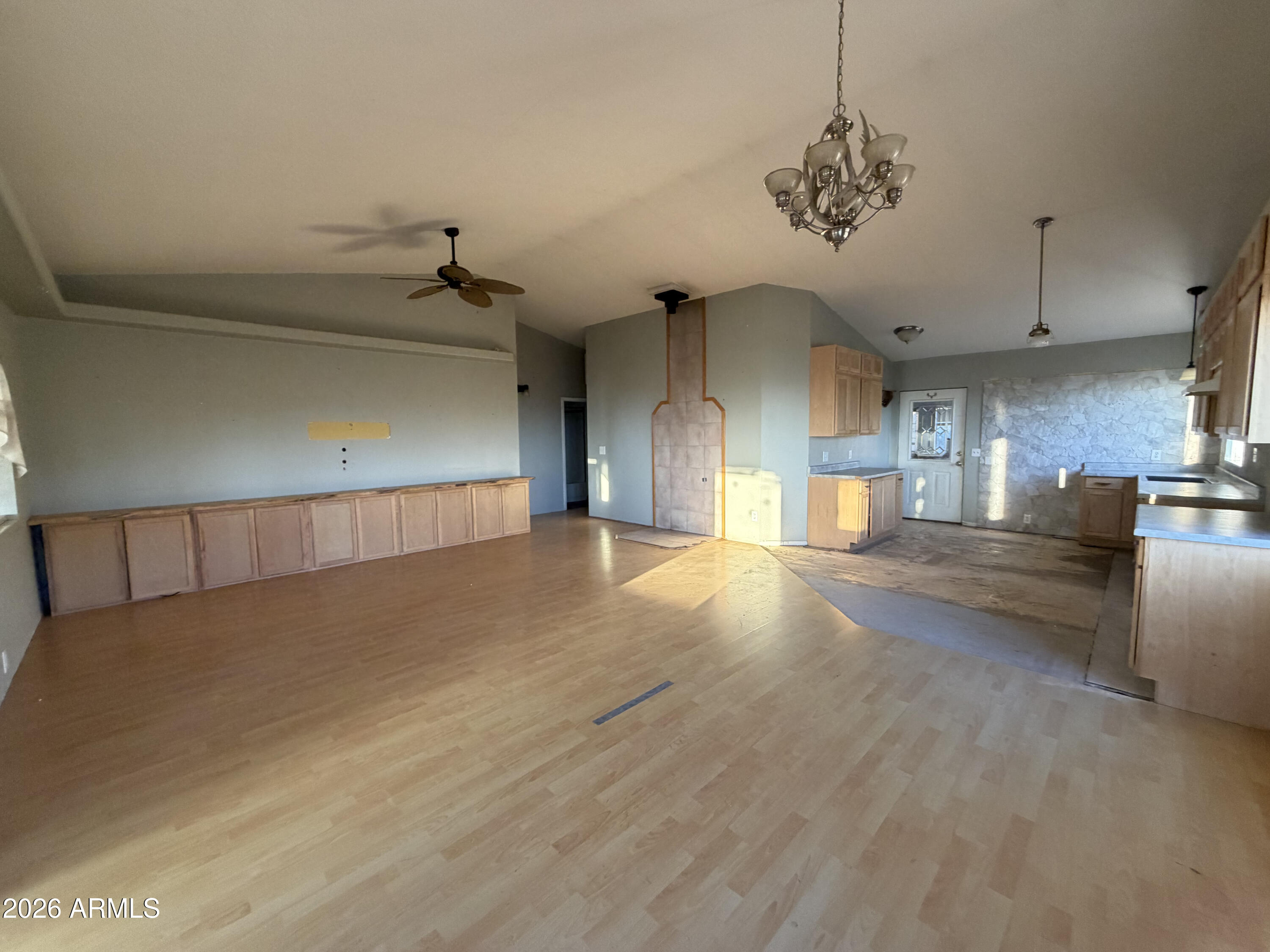 7900 N Prospect Road