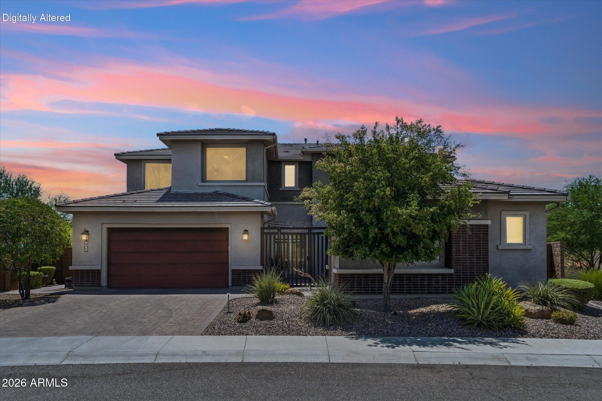 2905 E LOS GATOS Drive