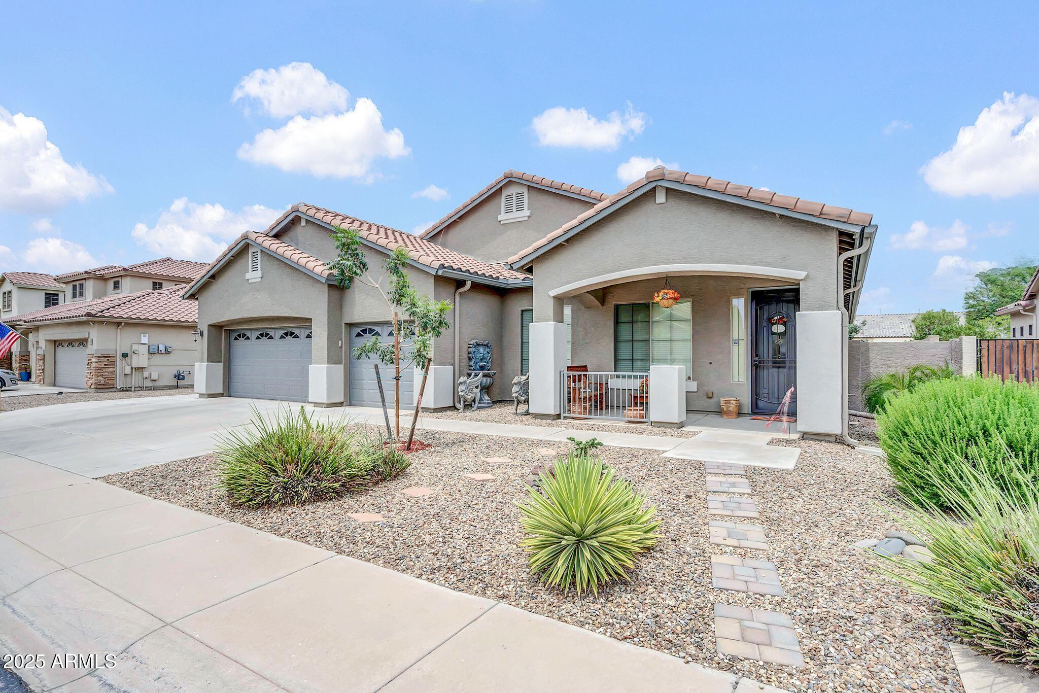 4606 W Paseo Way
