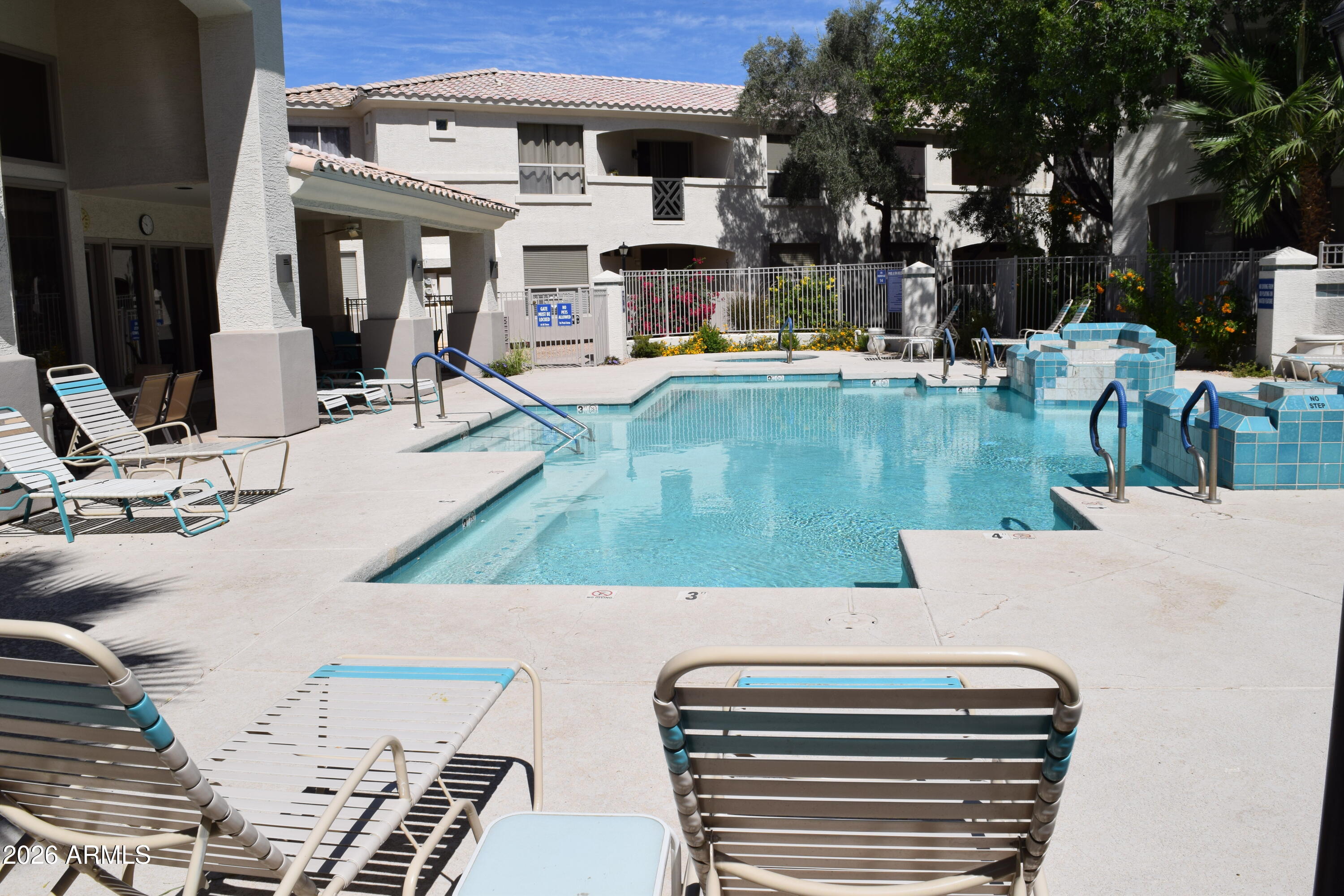 9550 E THUNDERBIRD Road 274