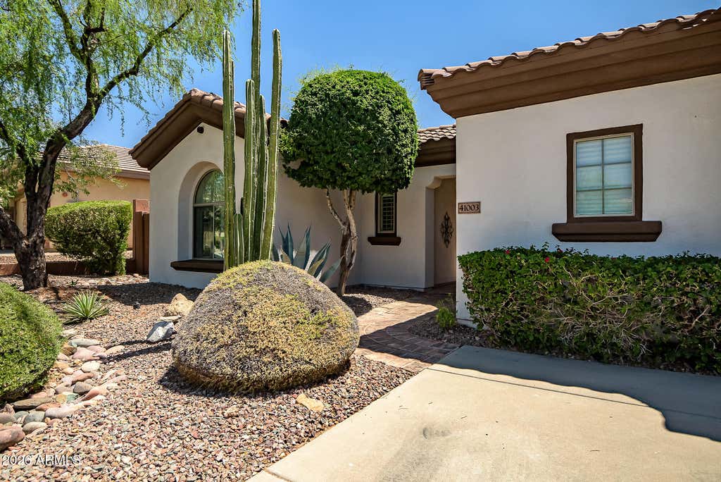 Photo of 41003 N Congressional Drive, Anthem, AZ 85086 (MLS # 7035753)