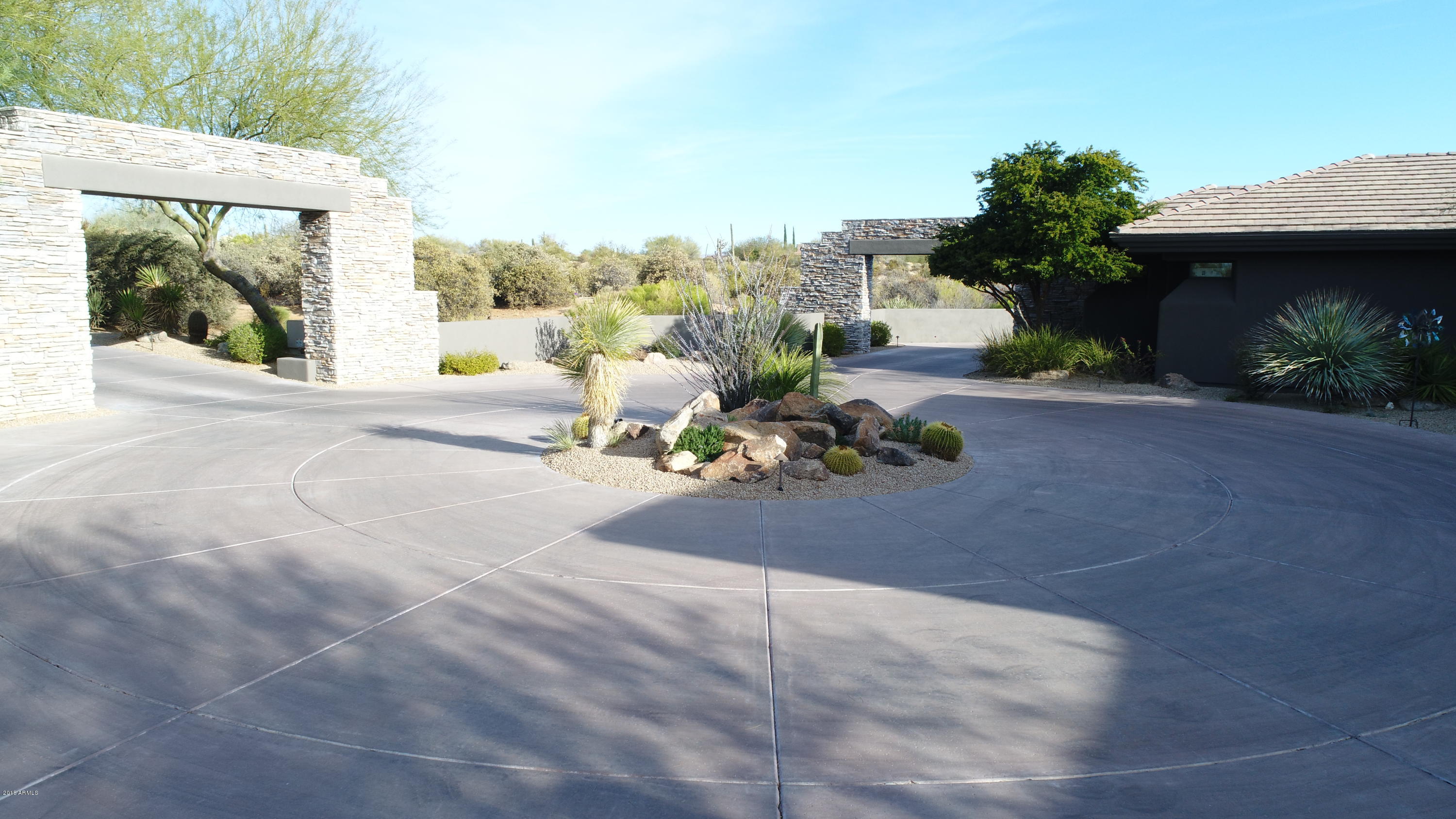 YEARLING ESTATES - Residential