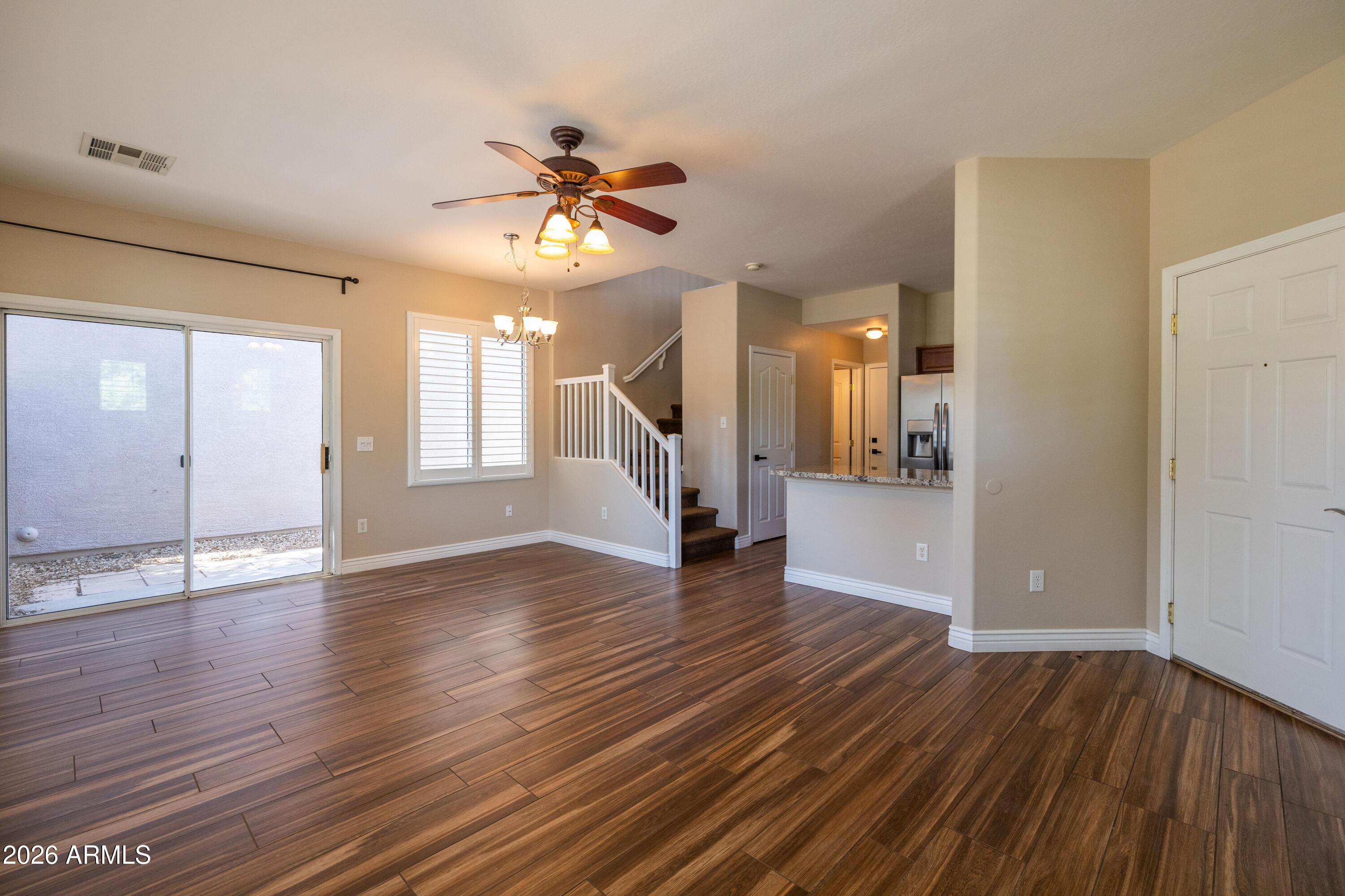 1531 S LONGSPUR Lane