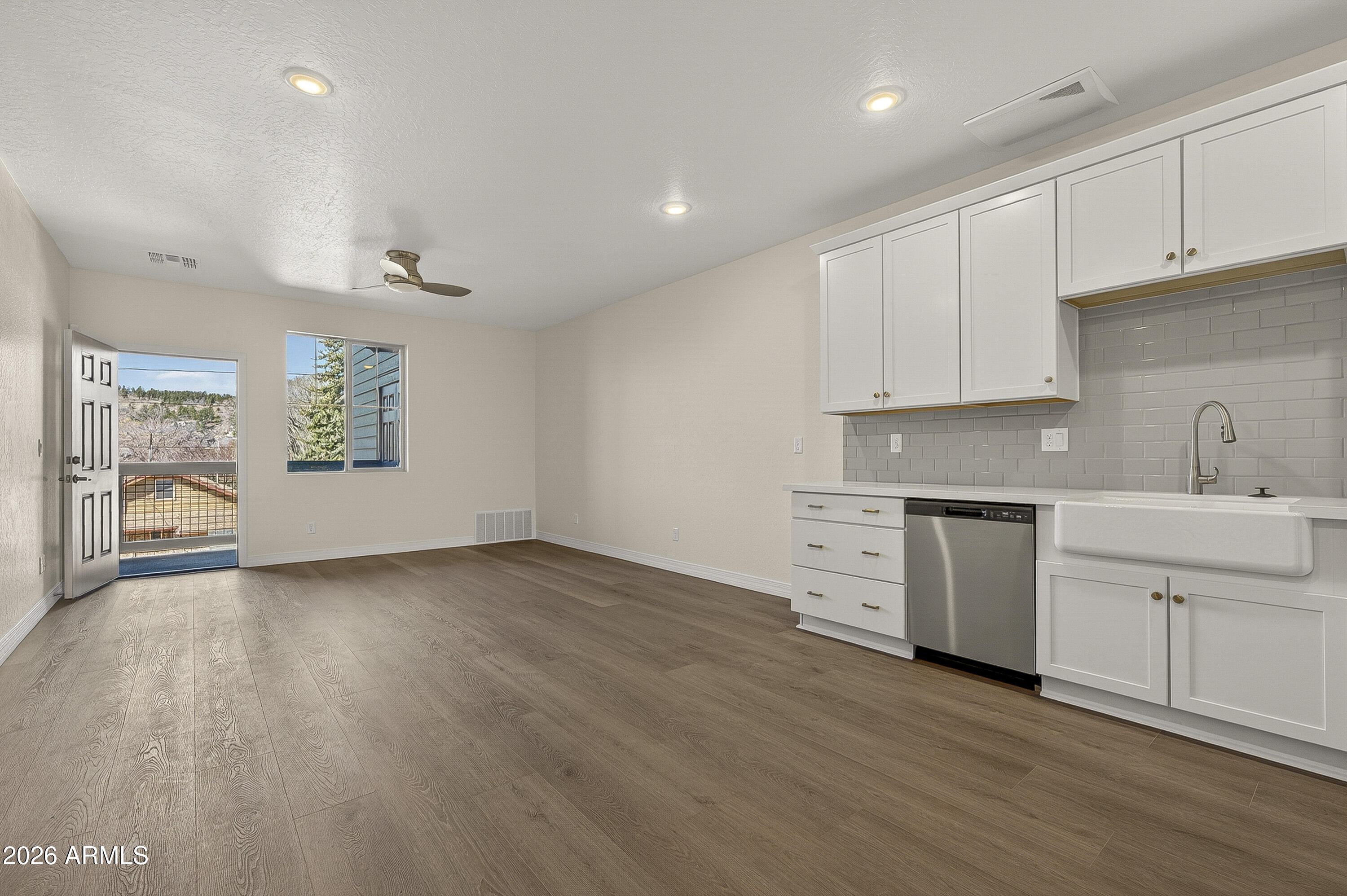 207 S Beaver Street 203