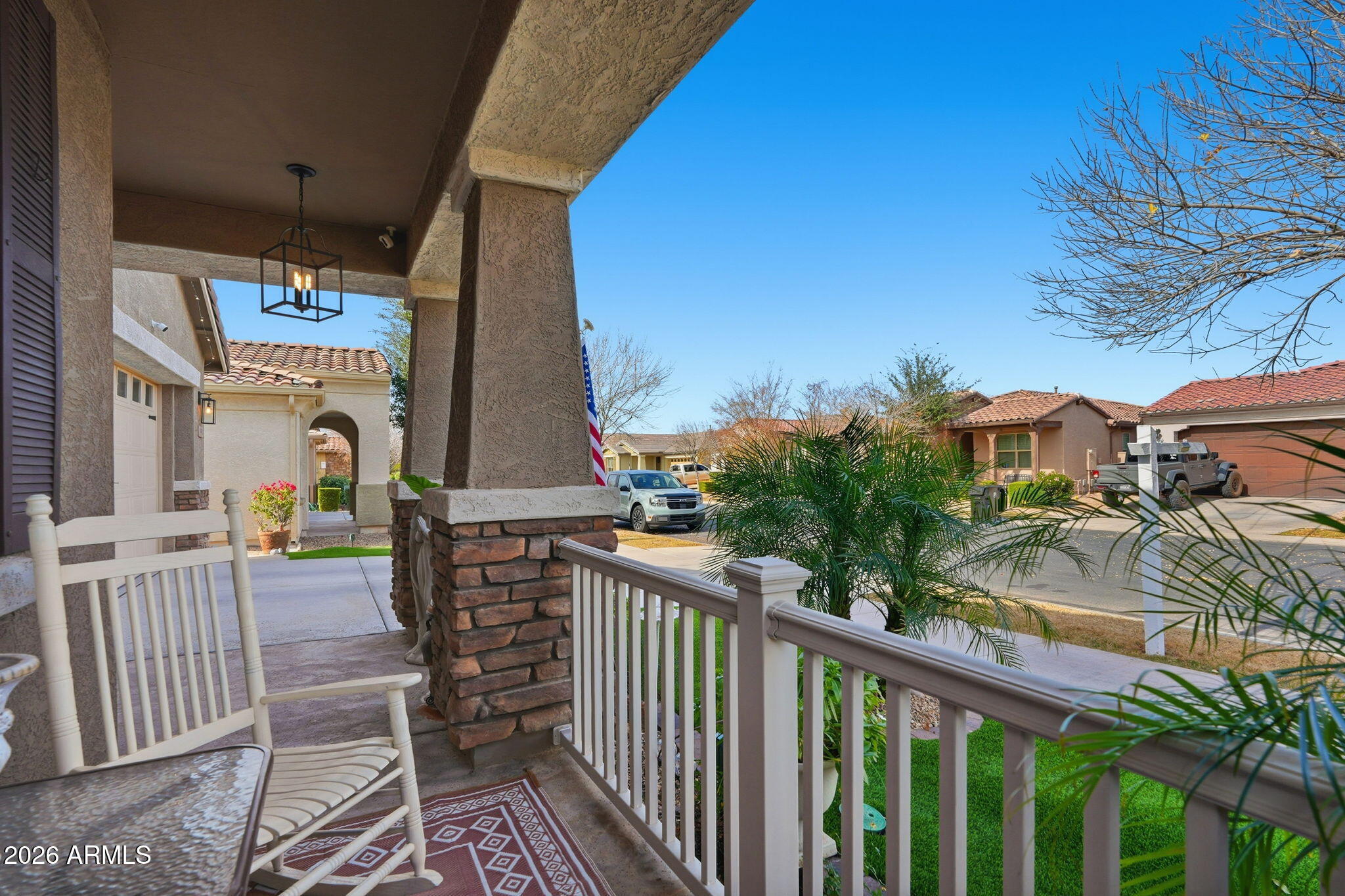 9911 E THORNBUSH Avenue