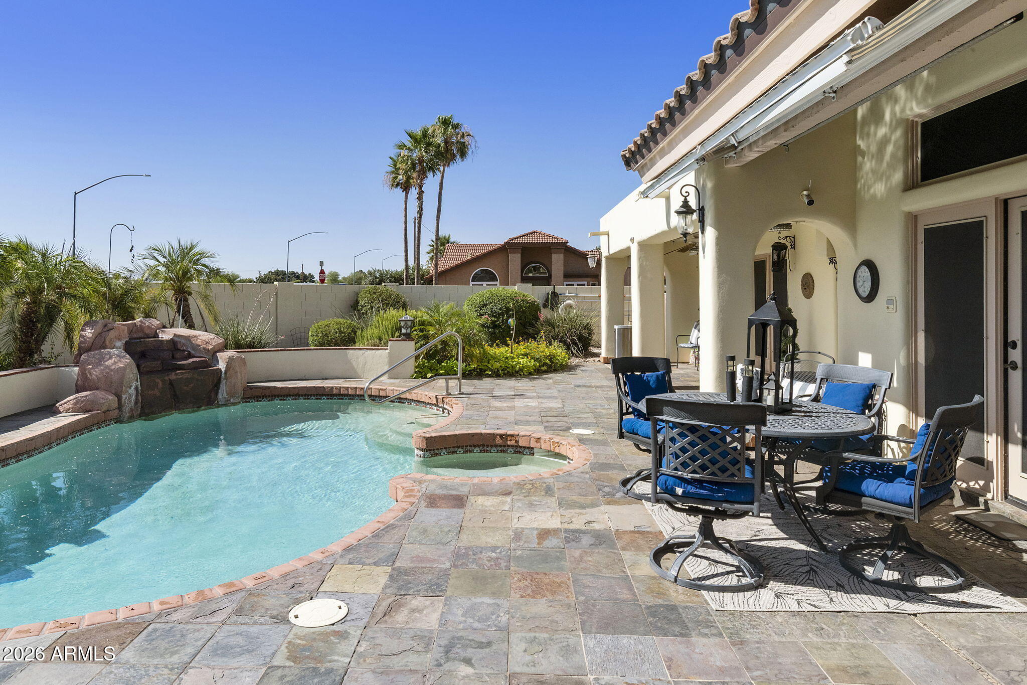 RANCHO DE ARBOLEDA - Residential