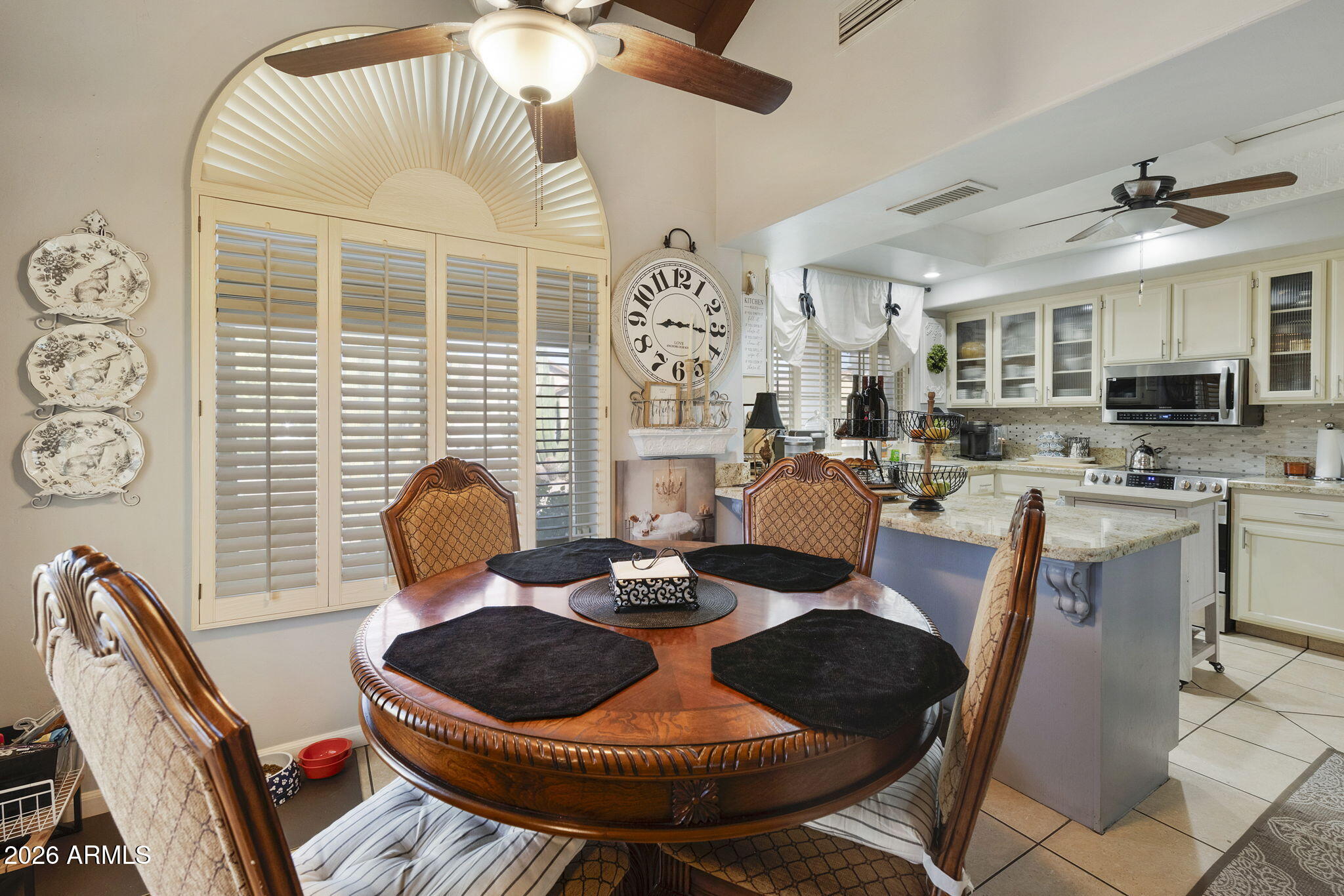 RANCHO DE ARBOLEDA - Residential