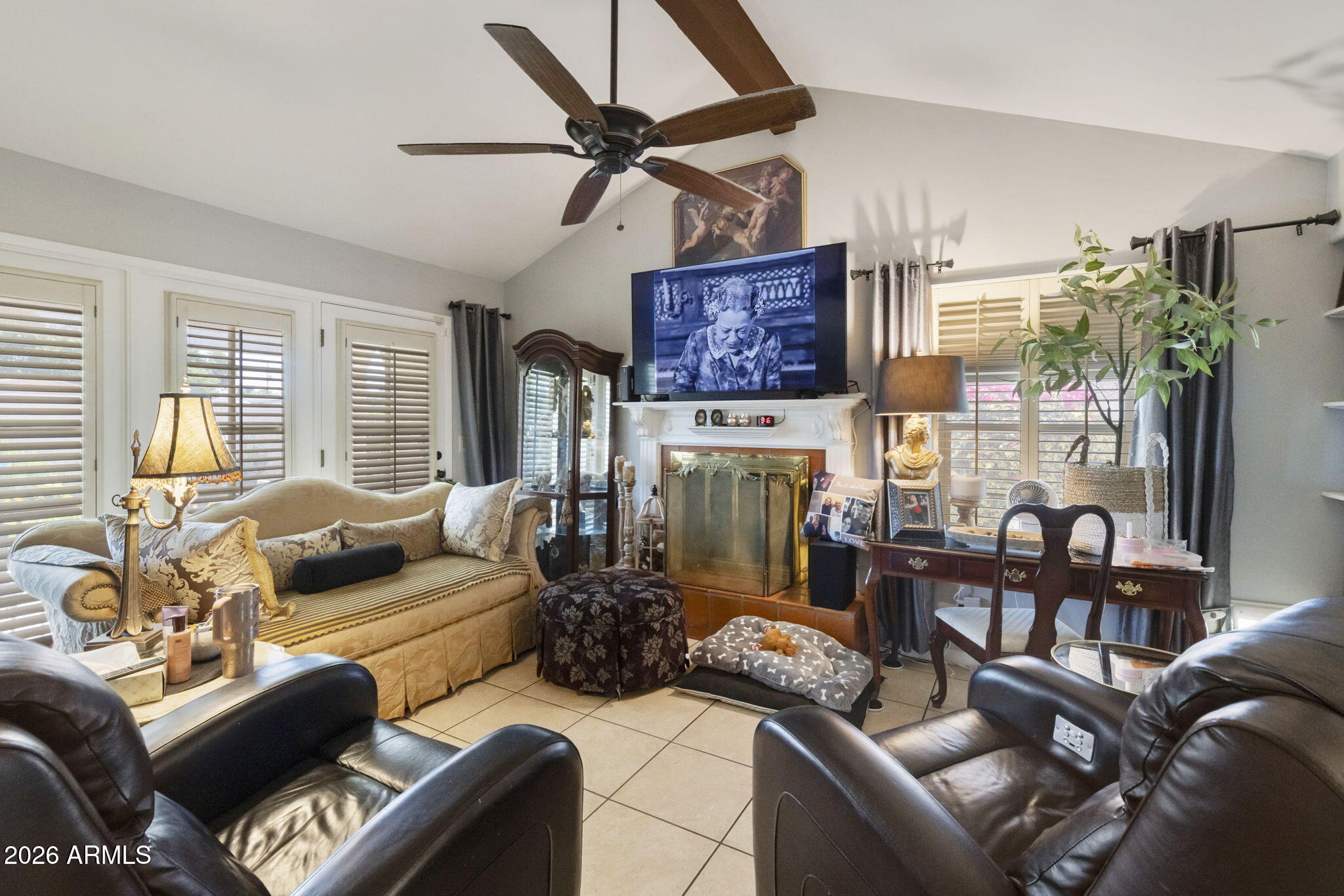 RANCHO DE ARBOLEDA - Residential
