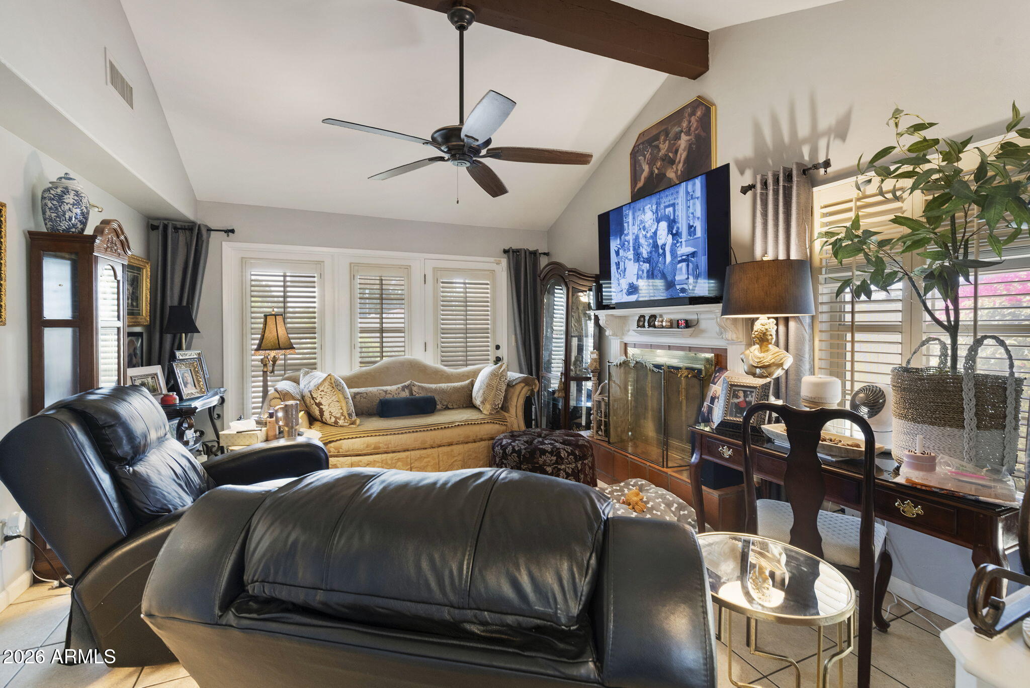 RANCHO DE ARBOLEDA - Residential