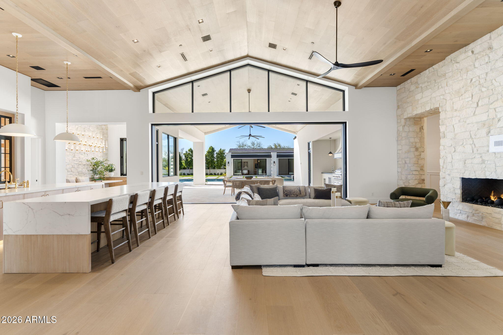 4534 E PEBBLE RIDGE Road