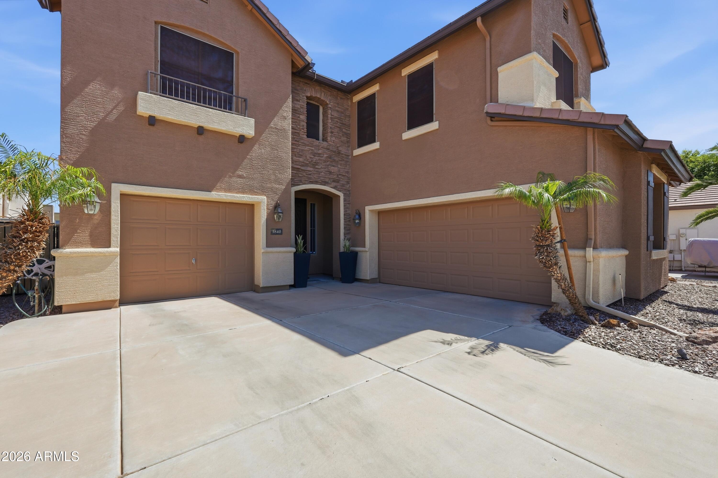 3840 E KINGBIRD Place