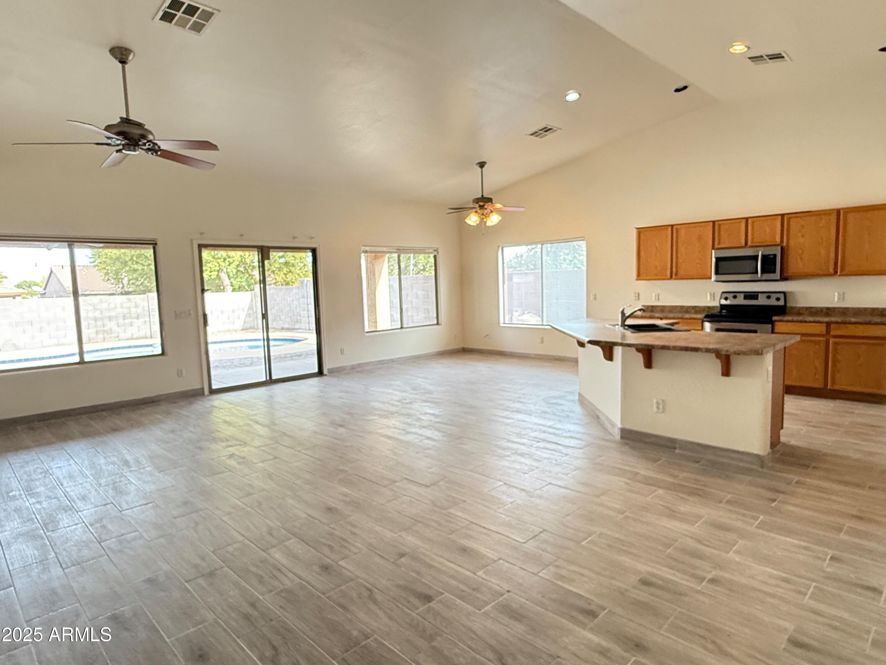 2538 W Maldonado Road