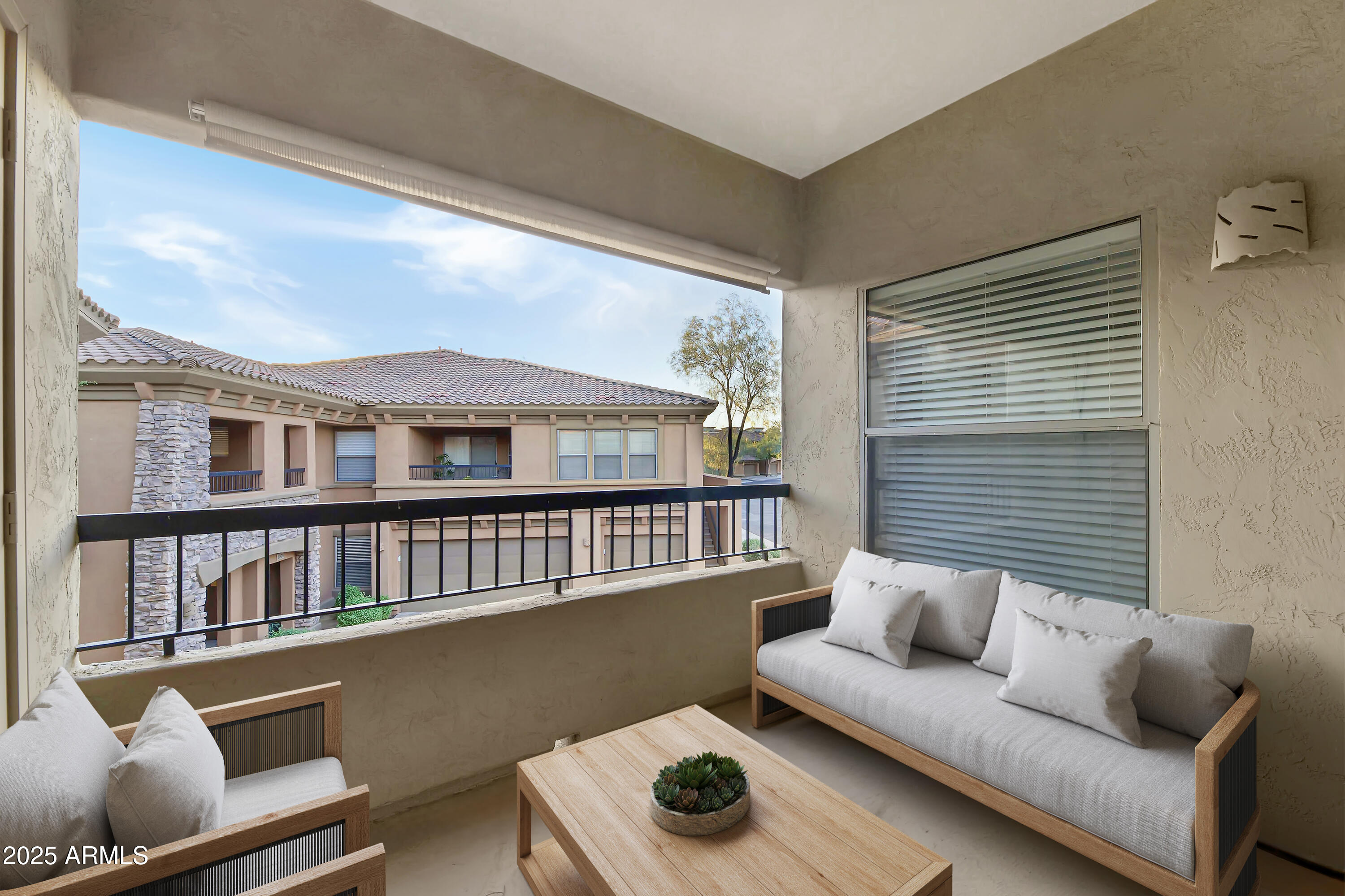 19700 N 76th Street 2072