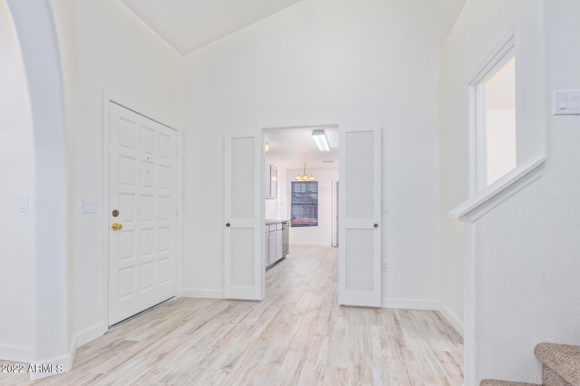 509 E Rimrock Drive