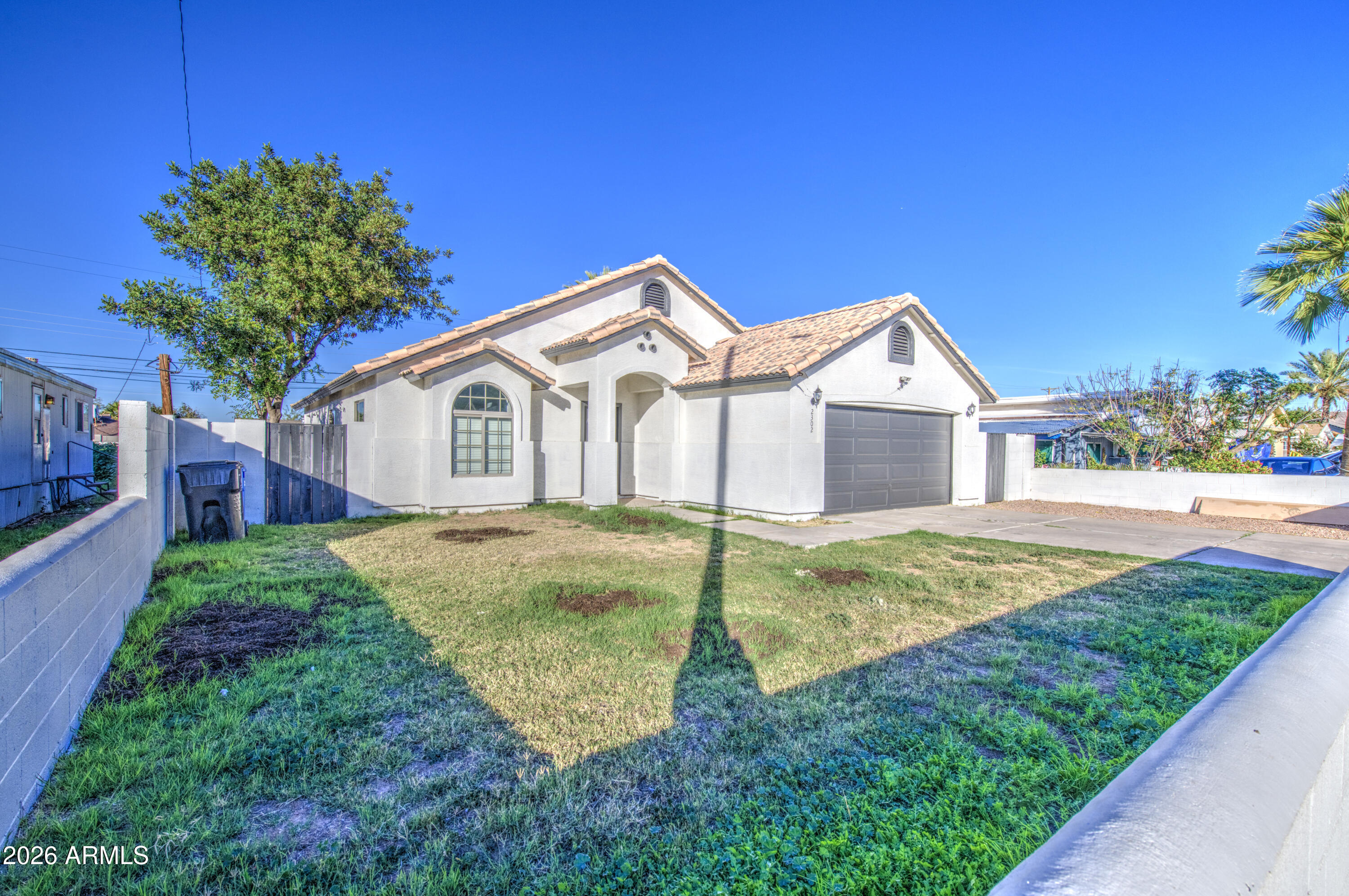 2302 E ALTA VISTA Road