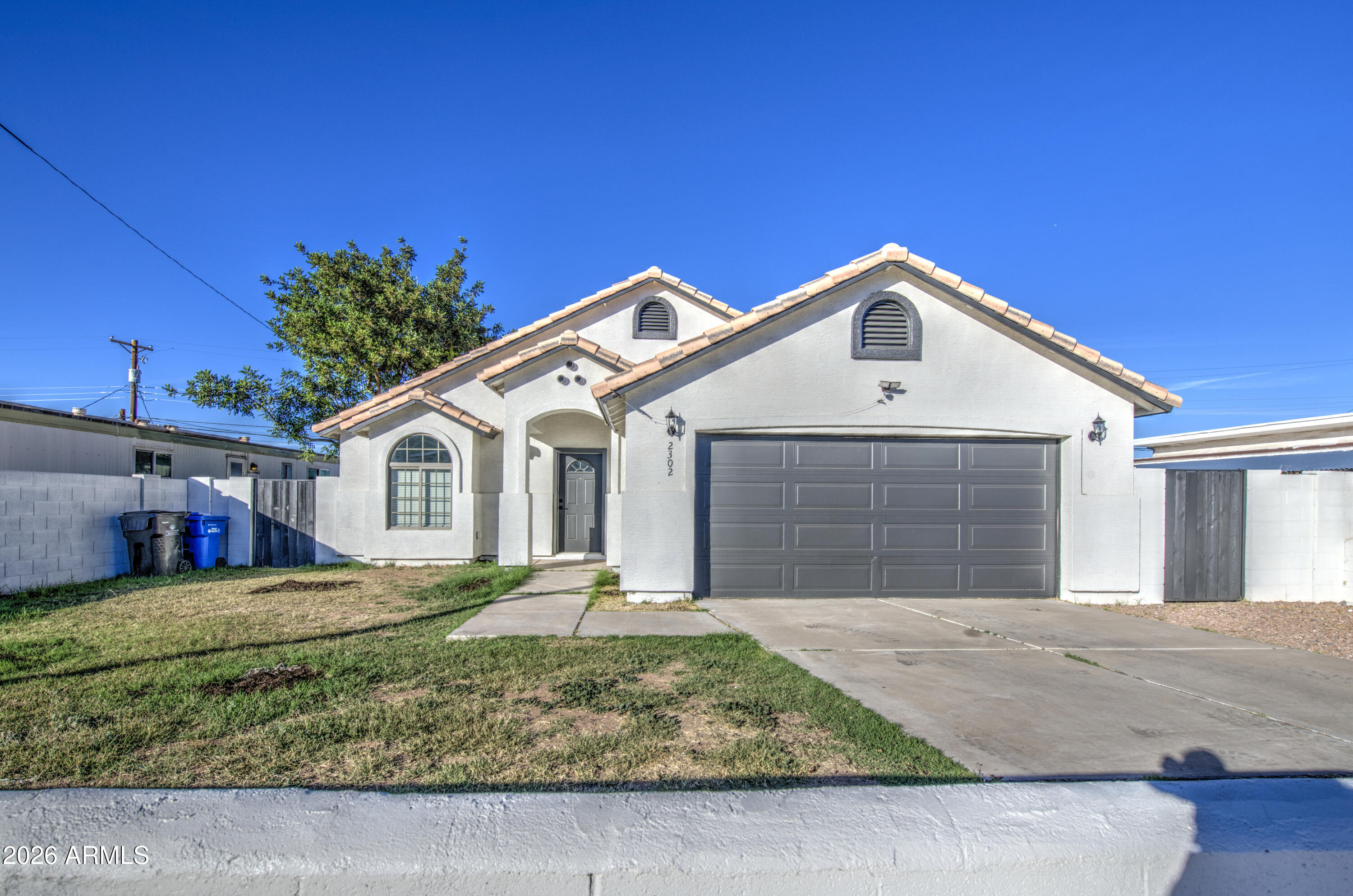 2302 E ALTA VISTA Road