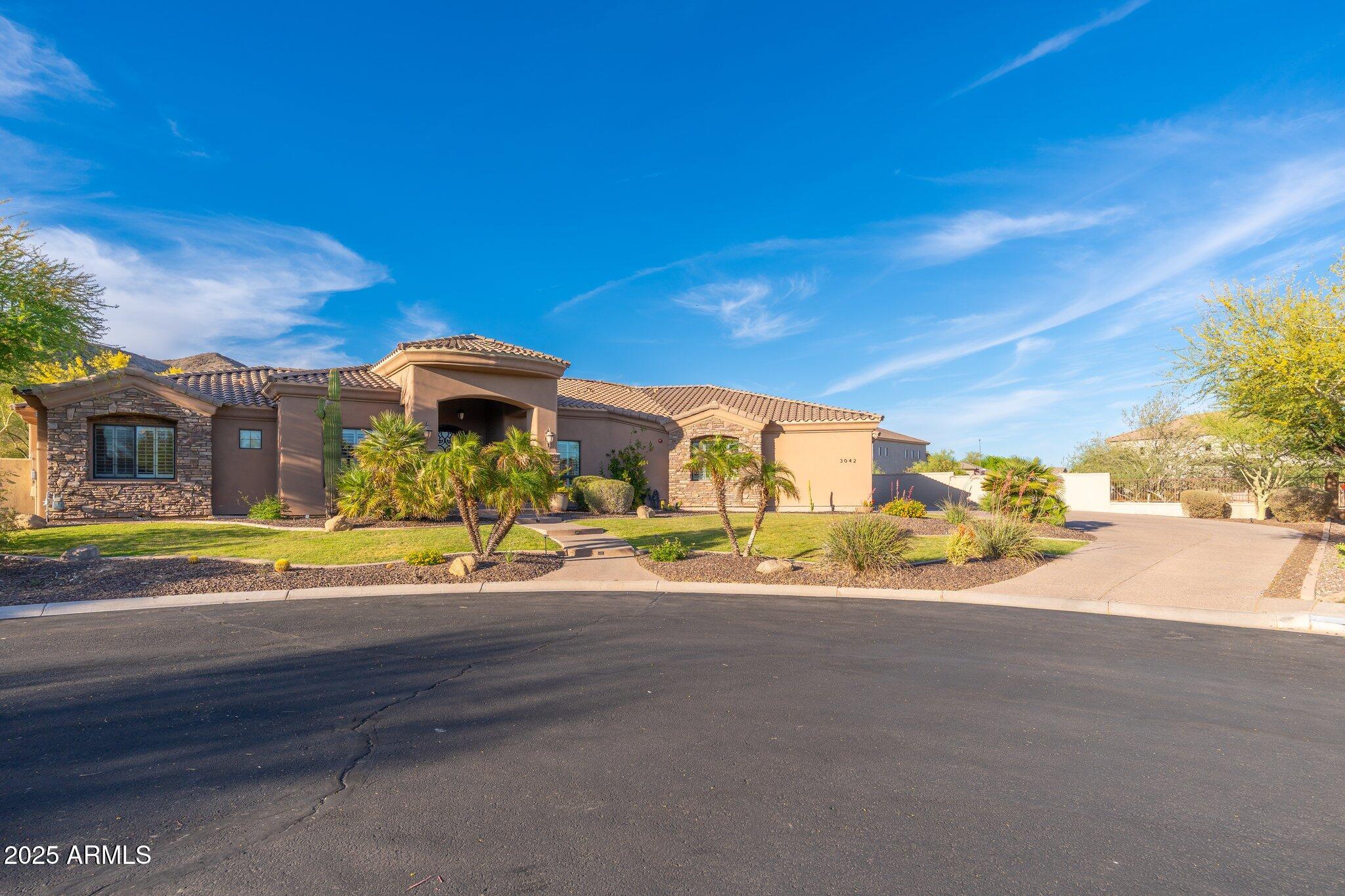 3042 W WINDSONG Drive