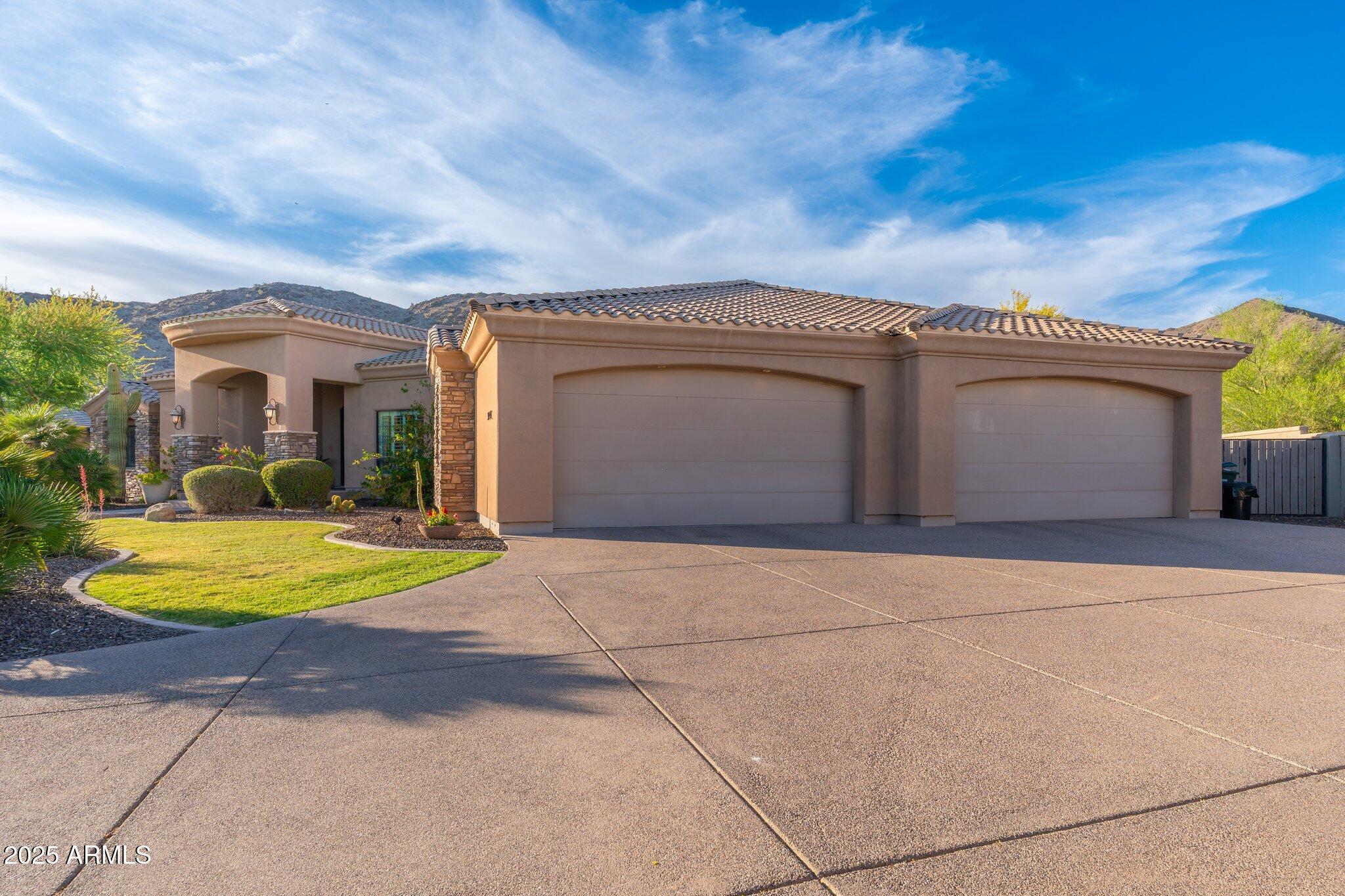 3042 W WINDSONG Drive