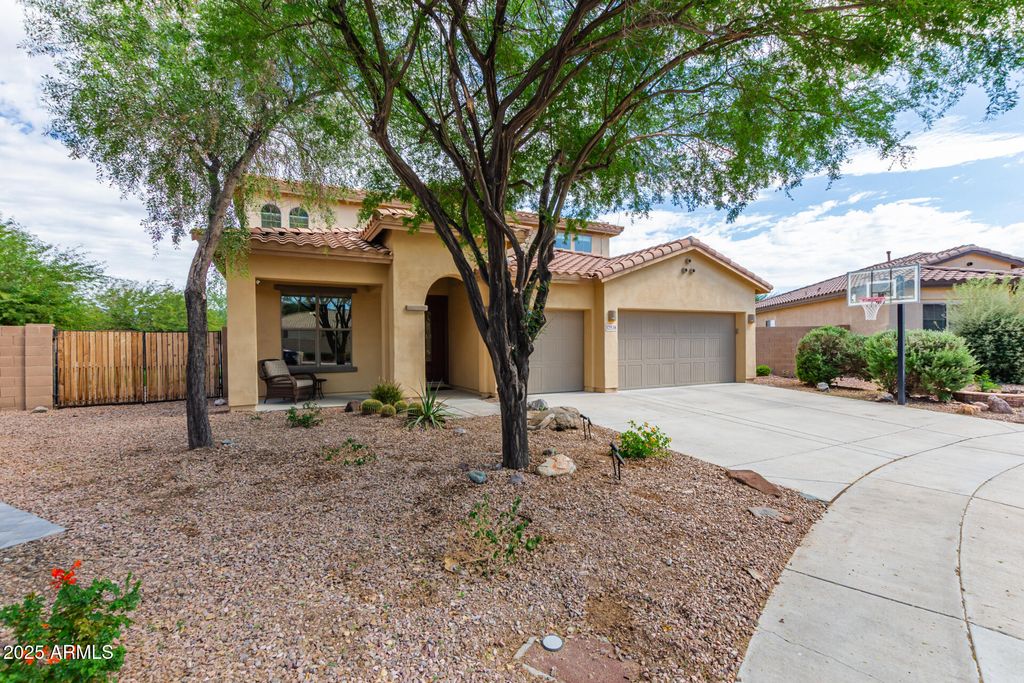 Photo of 12538 W Chucks Avenue, Peoria, AZ 85383 (MLS # 6931280)