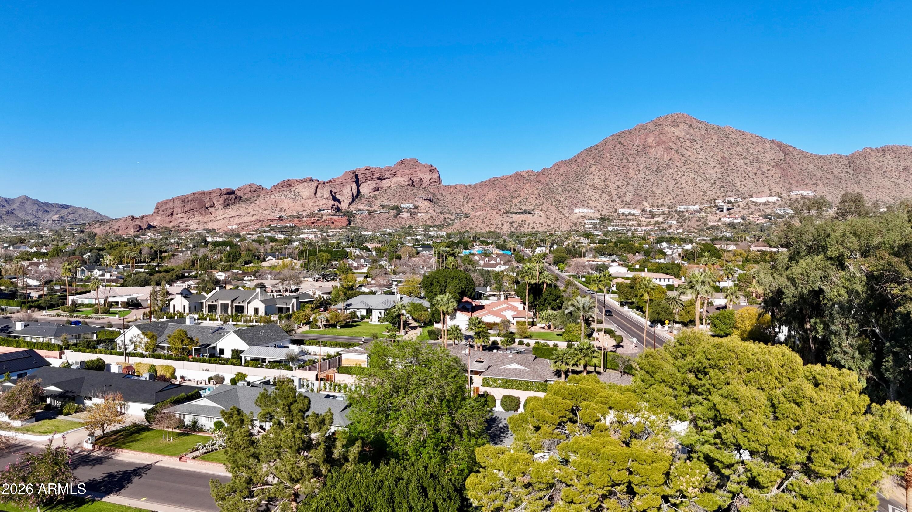 4851 E CALLE TUBERIA --