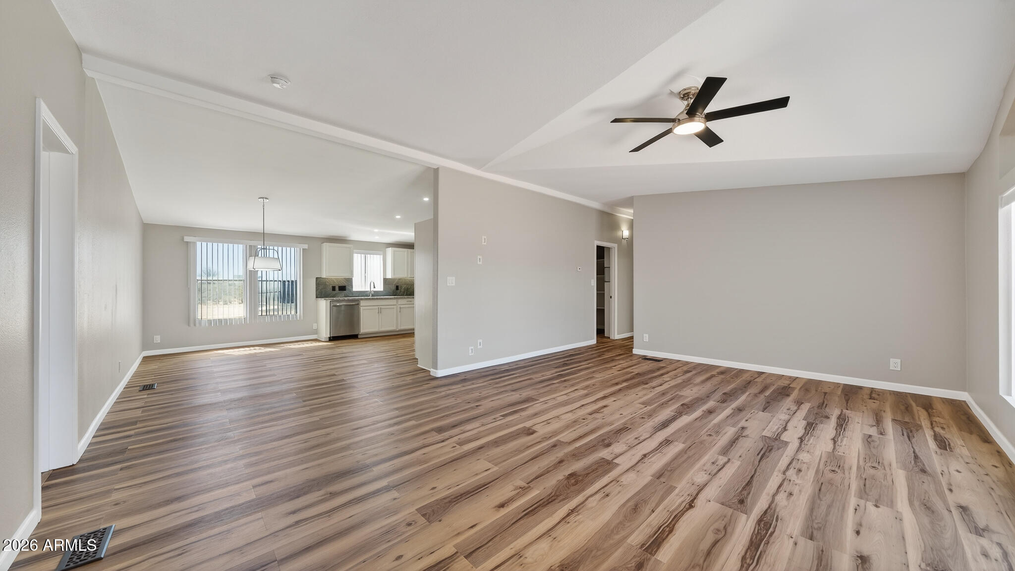 10552 E WATERING HOLE Street