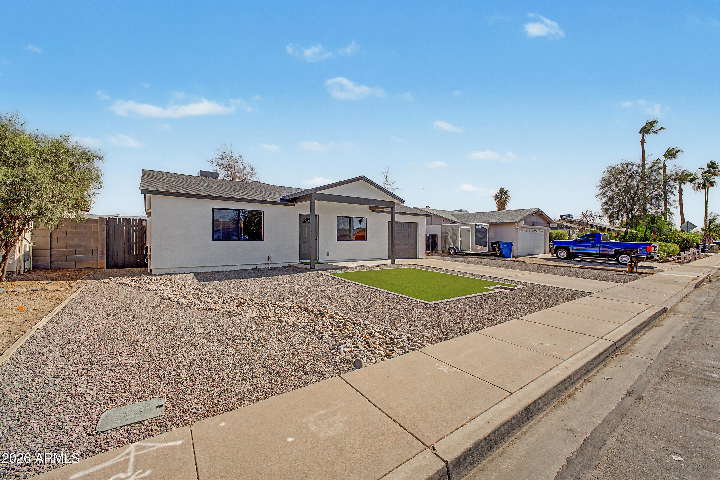 641 W EMERALD Avenue