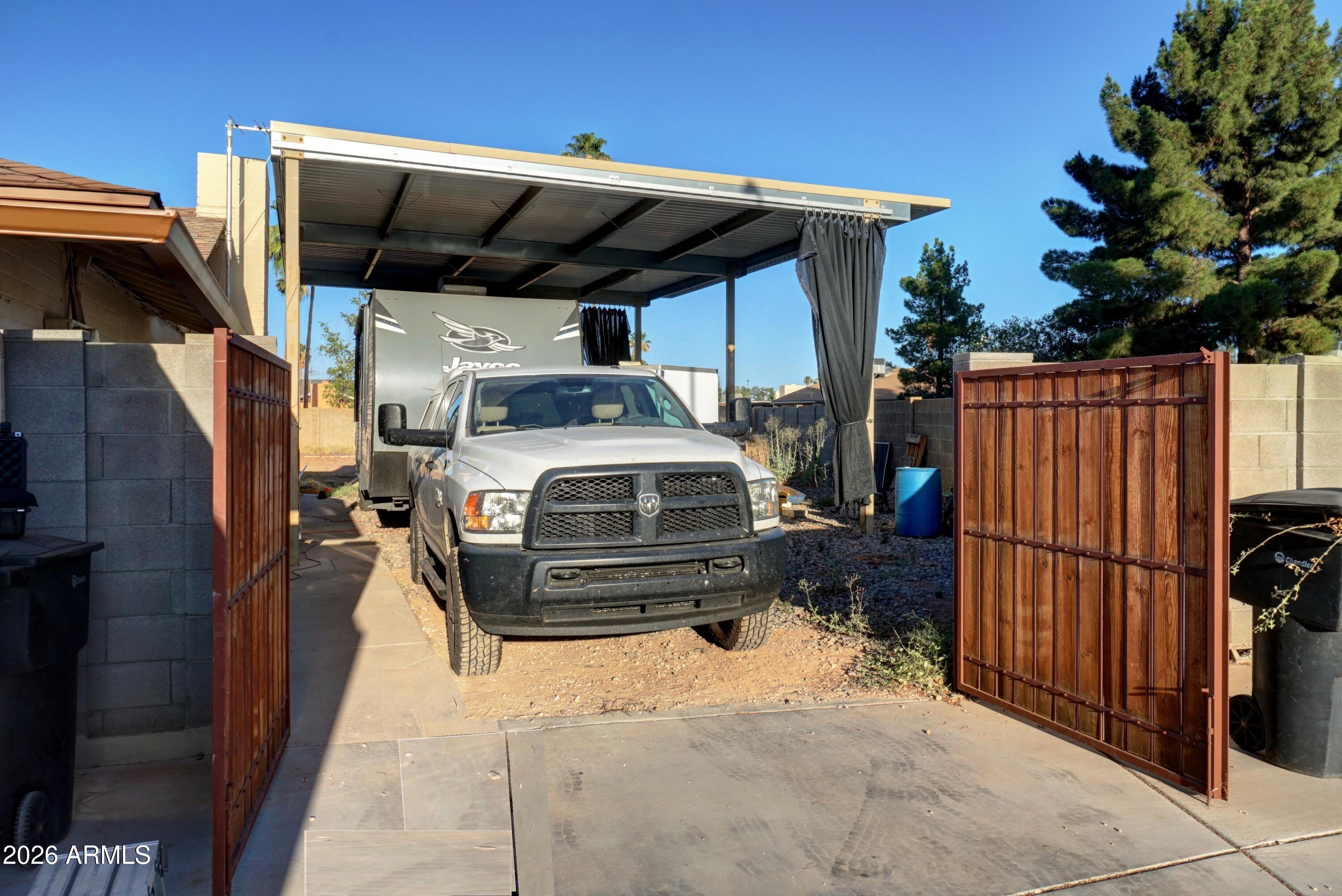 2803 W ROSEWOOD Drive
