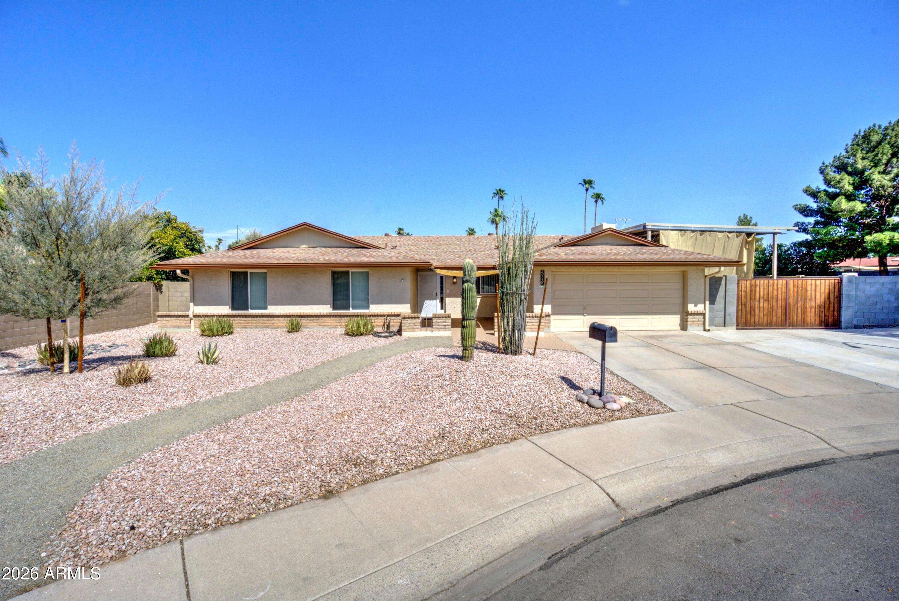 2803 W ROSEWOOD Drive