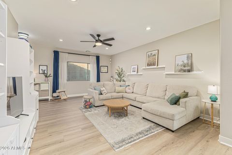 793 W TRELLIS Road Queen Creek AZ 85140