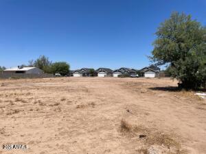 1020 E ROESER Road 28