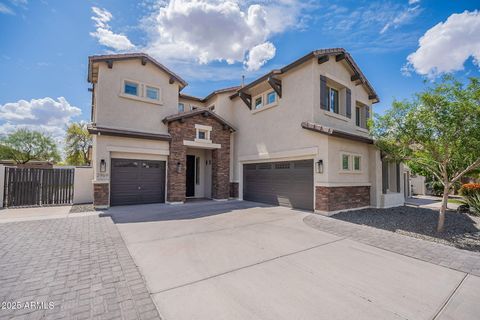2969 E TRIGGER Way Gilbert AZ 85297