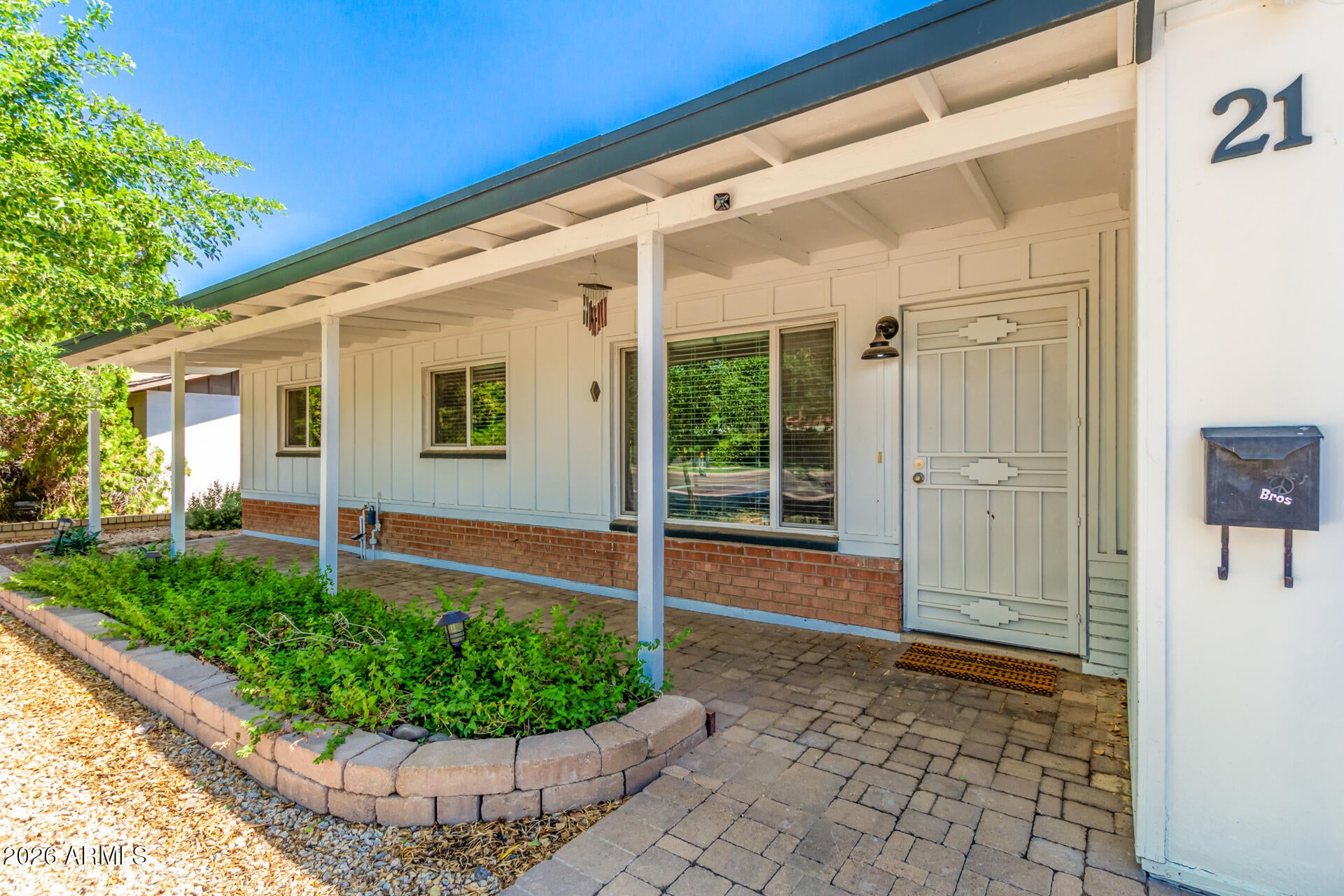 21 E ALAMEDA Drive