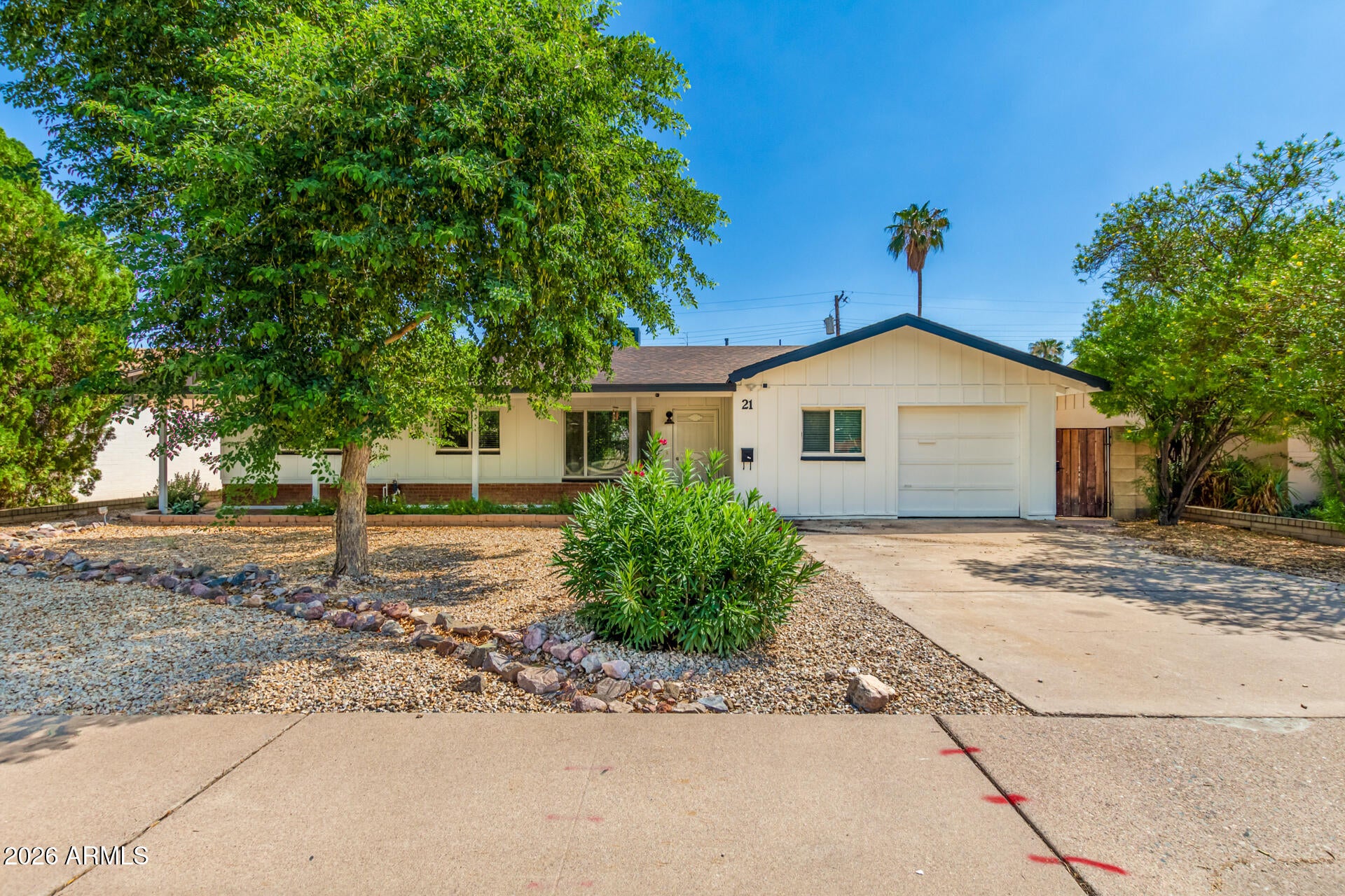 21 E ALAMEDA Drive