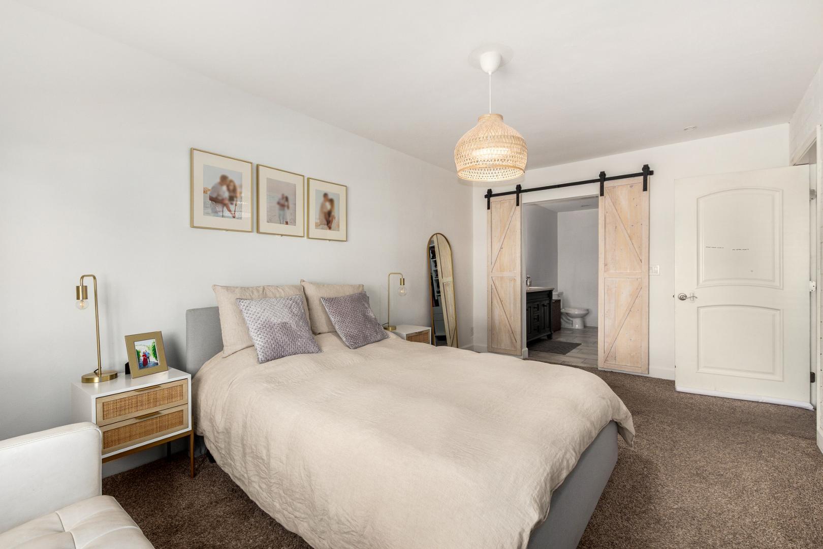 2613 E Pierson Street