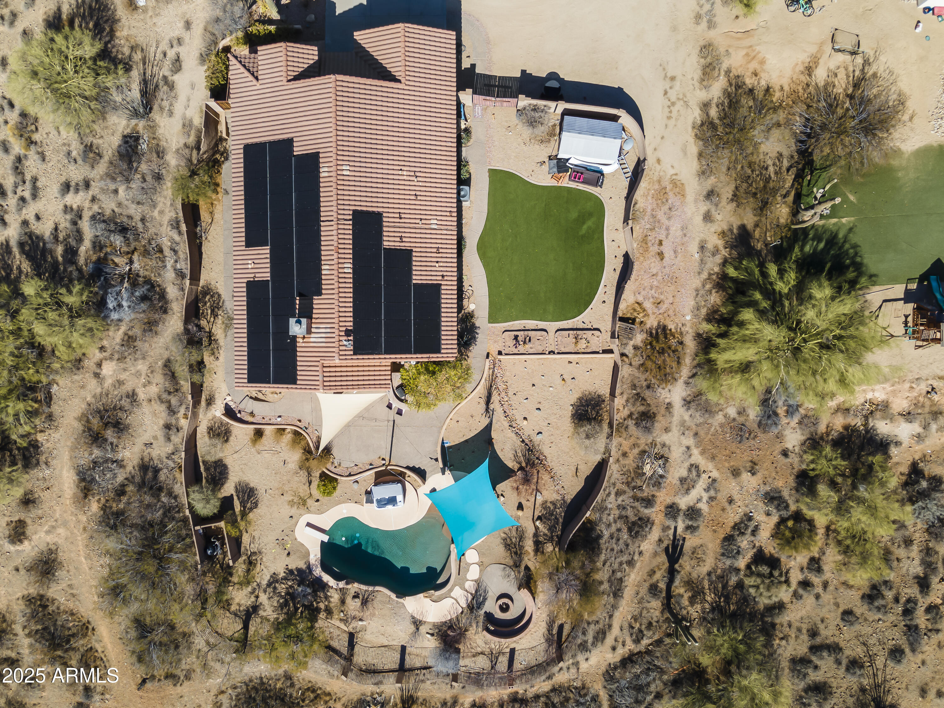 509 E Seco Place