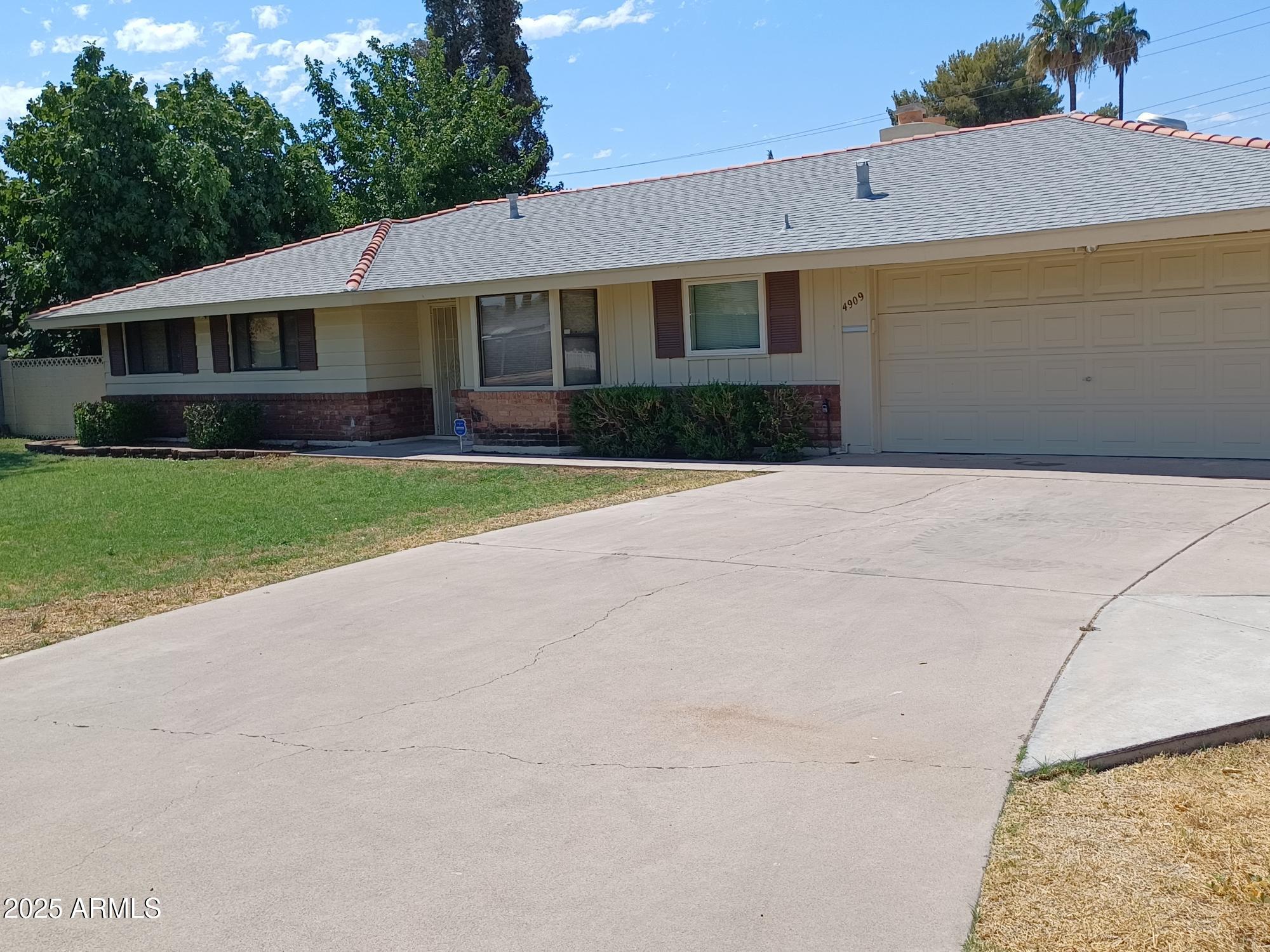 4909 E OSBORN Road
