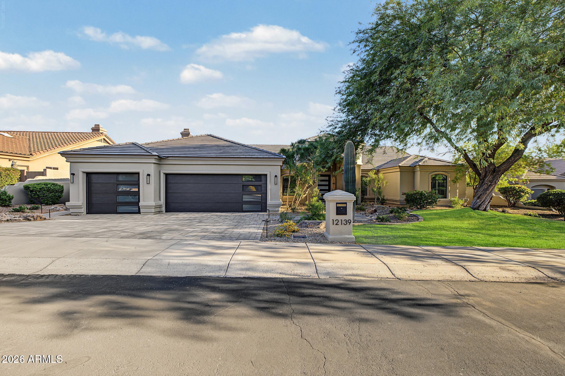 12139 E ALTADENA Drive