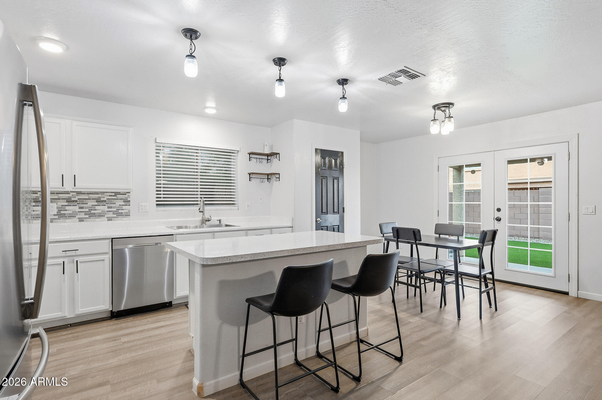 12374 W TURNEY Avenue