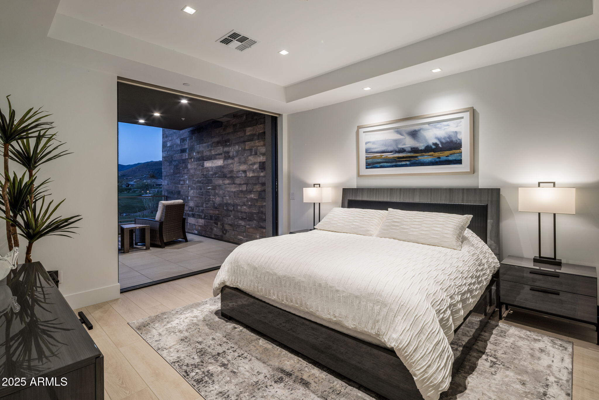 37200 N CAVE CREEK Road 2108