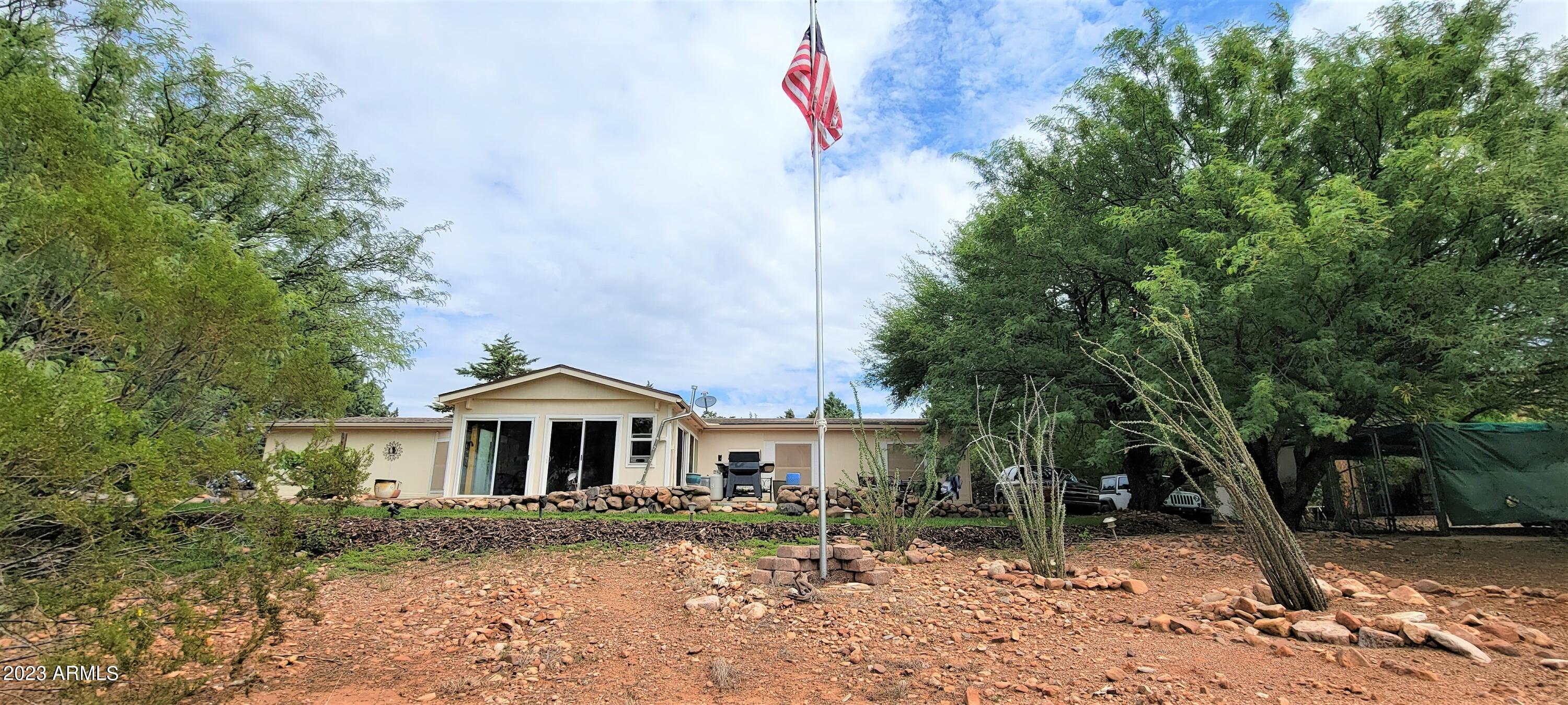HIGH KNOLL RANCHES - Residential