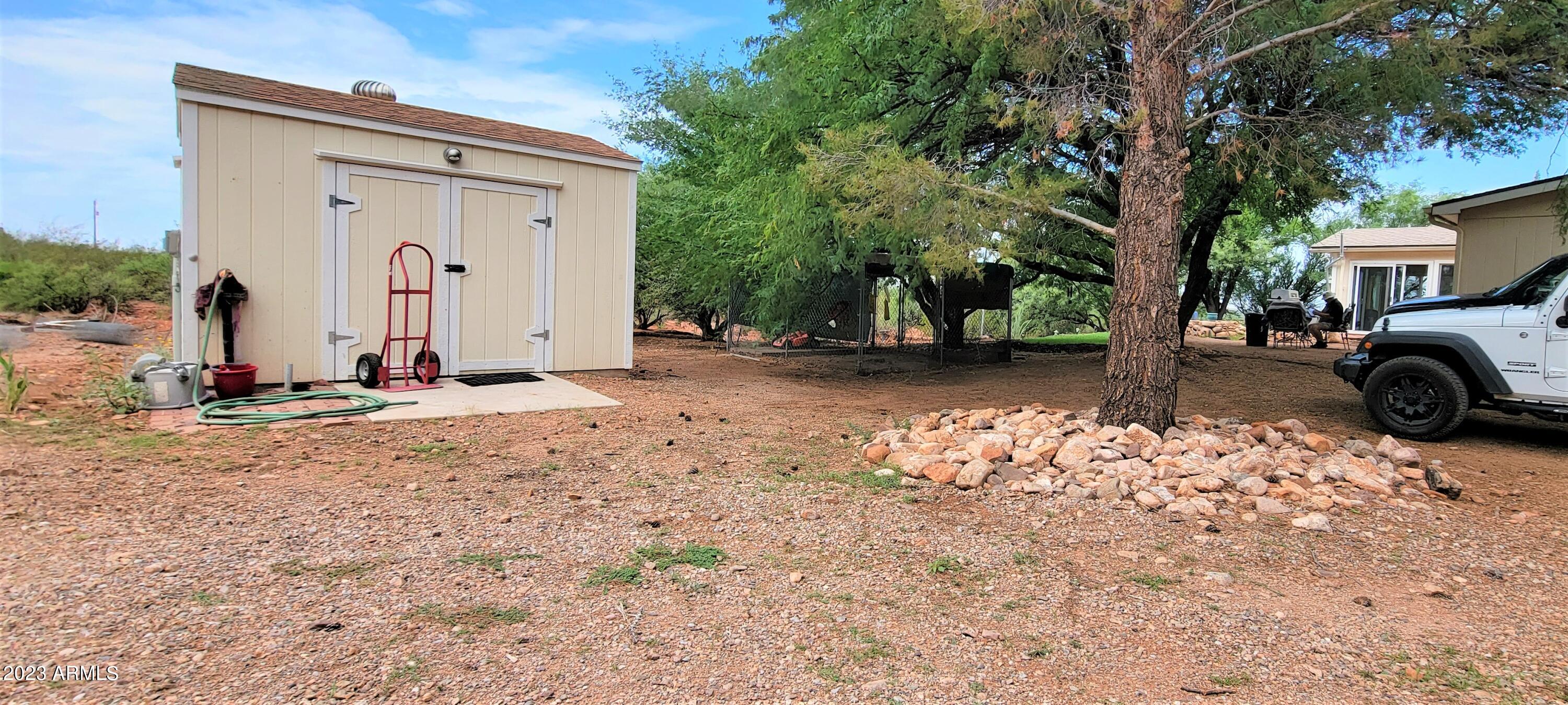 HIGH KNOLL RANCHES - Residential