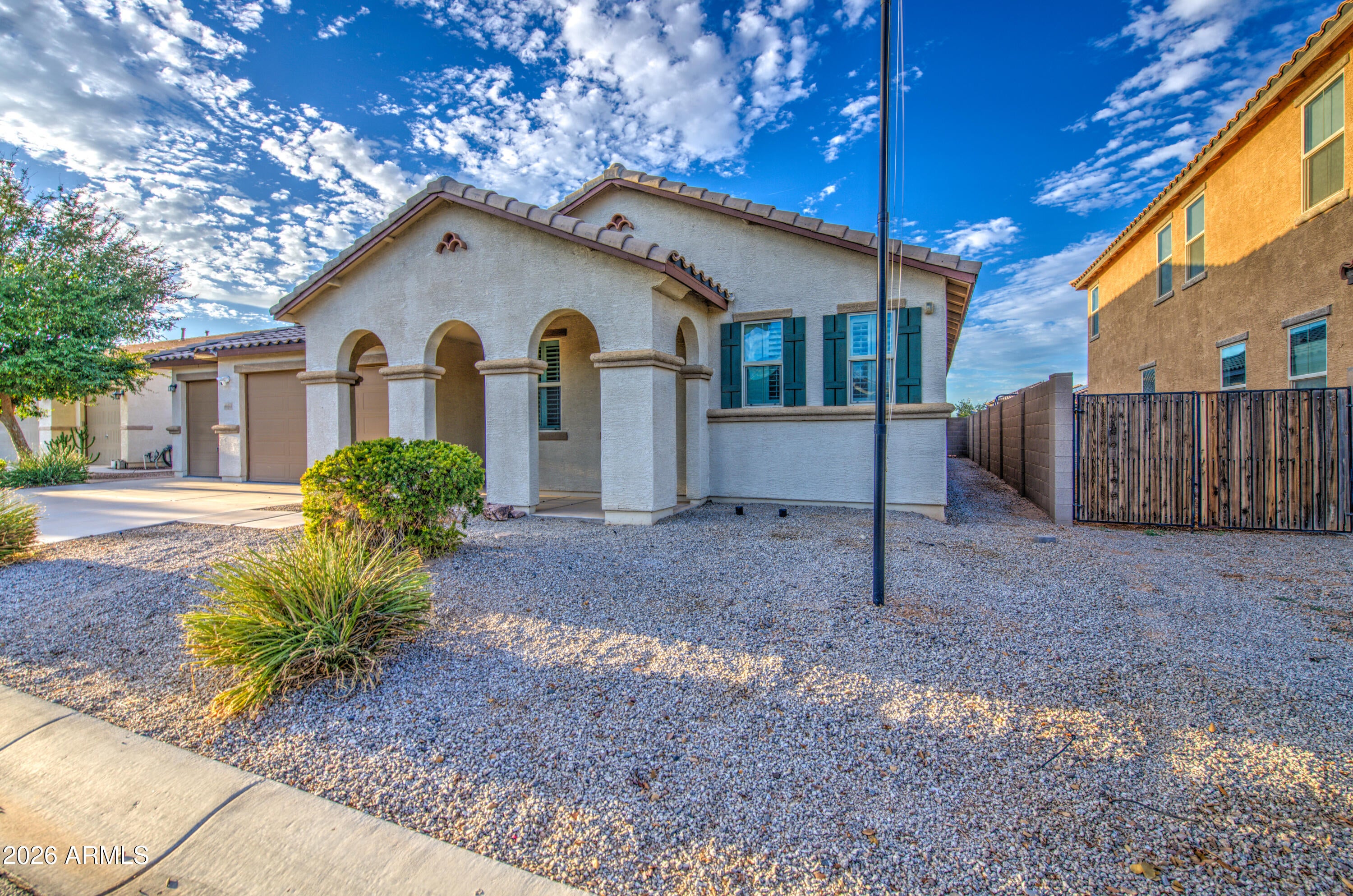 40548 W DENNIS Lane