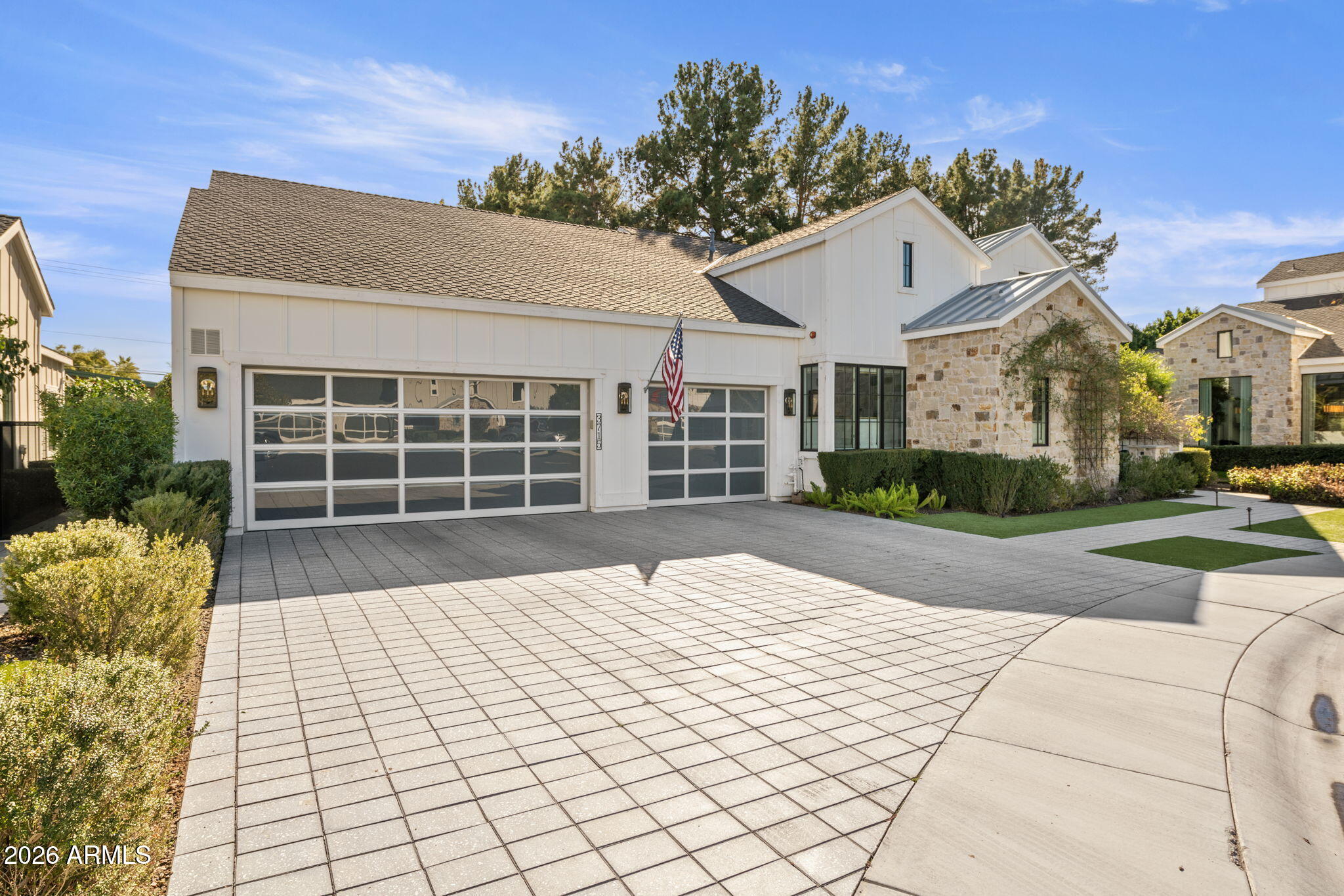3715 E Sells Drive