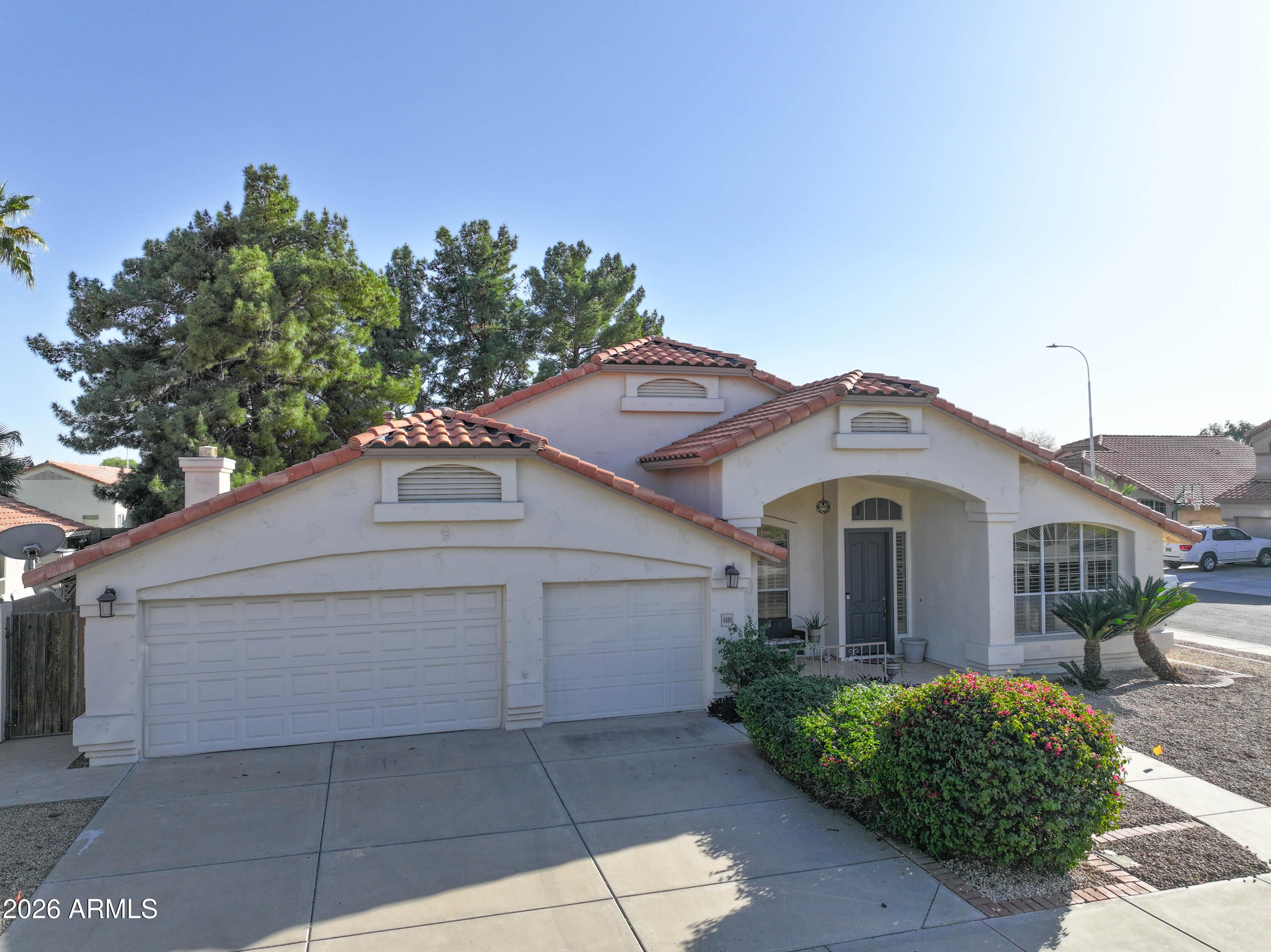 4889 W CARLA VISTA Court