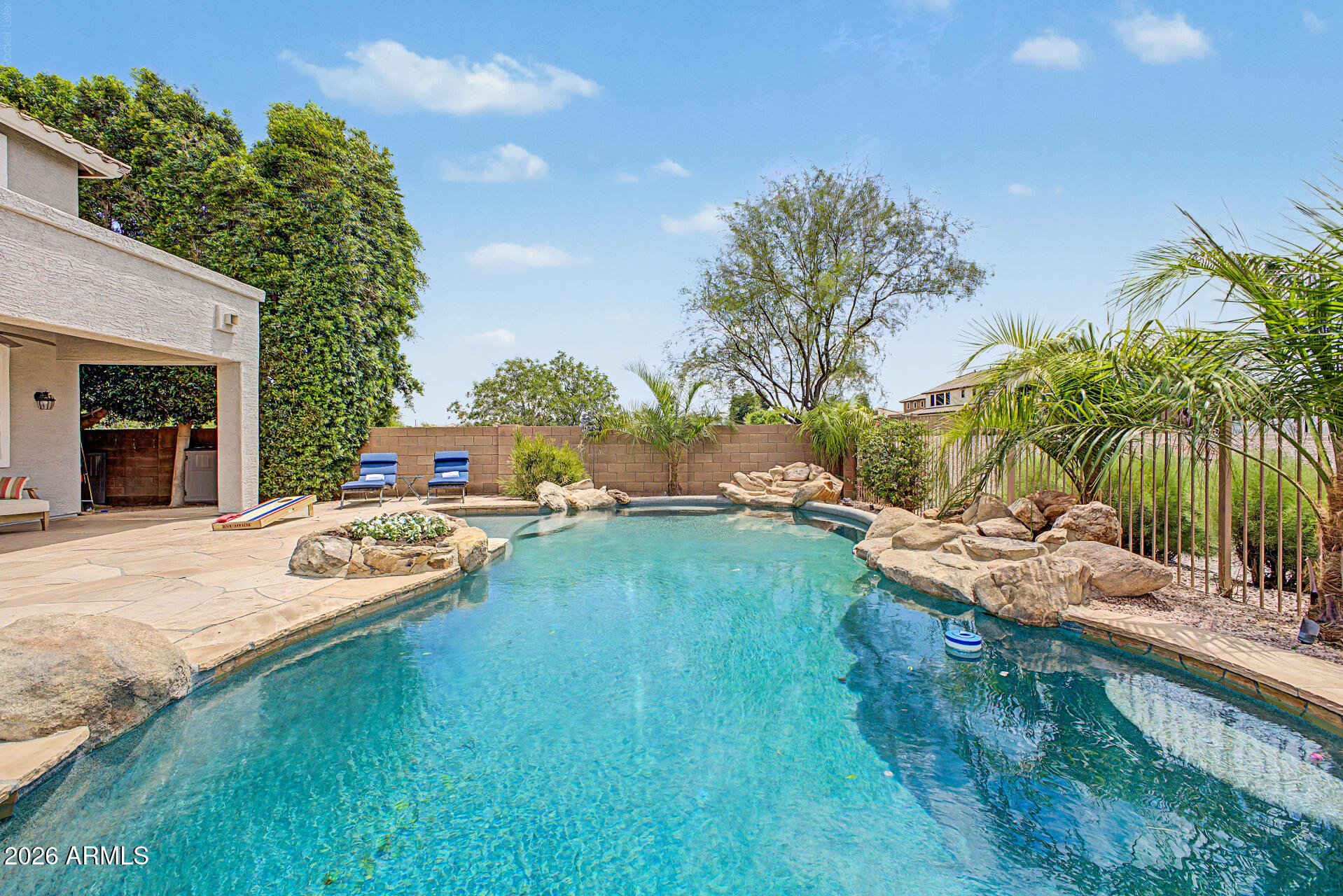 3715 E BLUEBIRD Place
