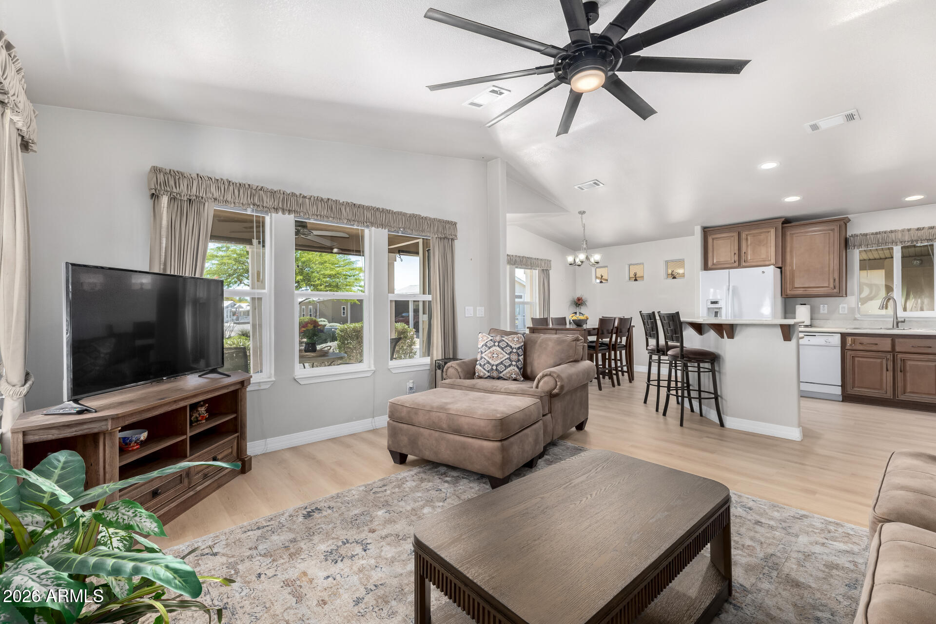 8865 E BASELINE Road 344