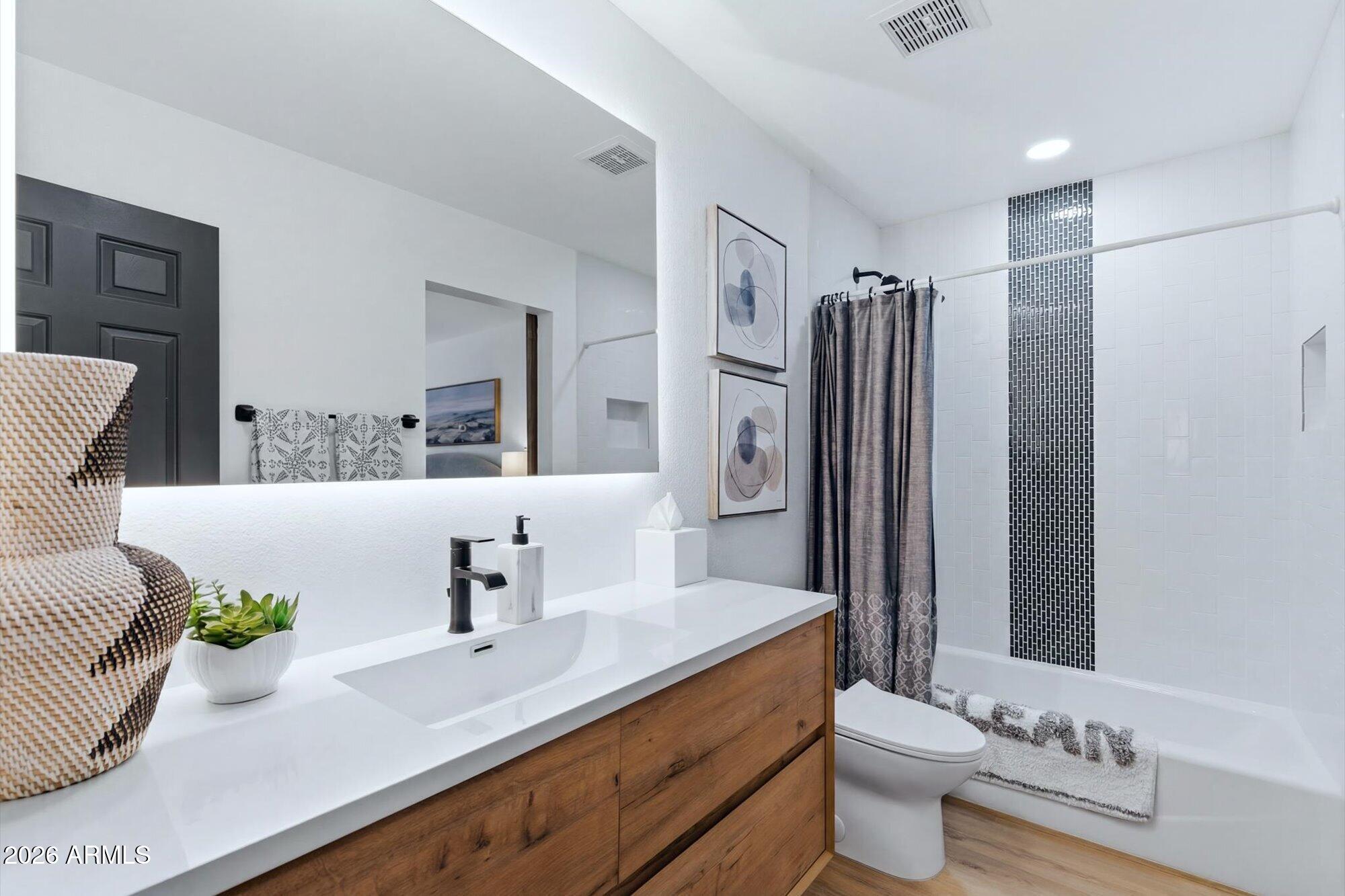 LA CONTESSA SECOND AMD - Residential