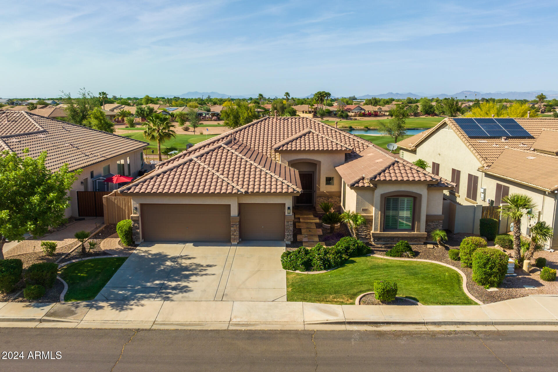 4176 E CLUBVIEW Drive