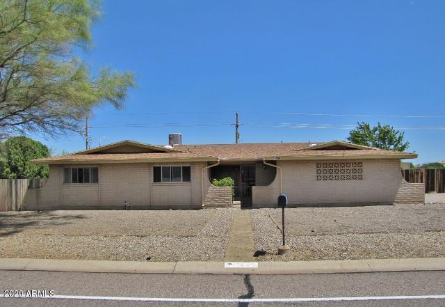 TOWN & COUNTRY ESTATES - Residential Lease